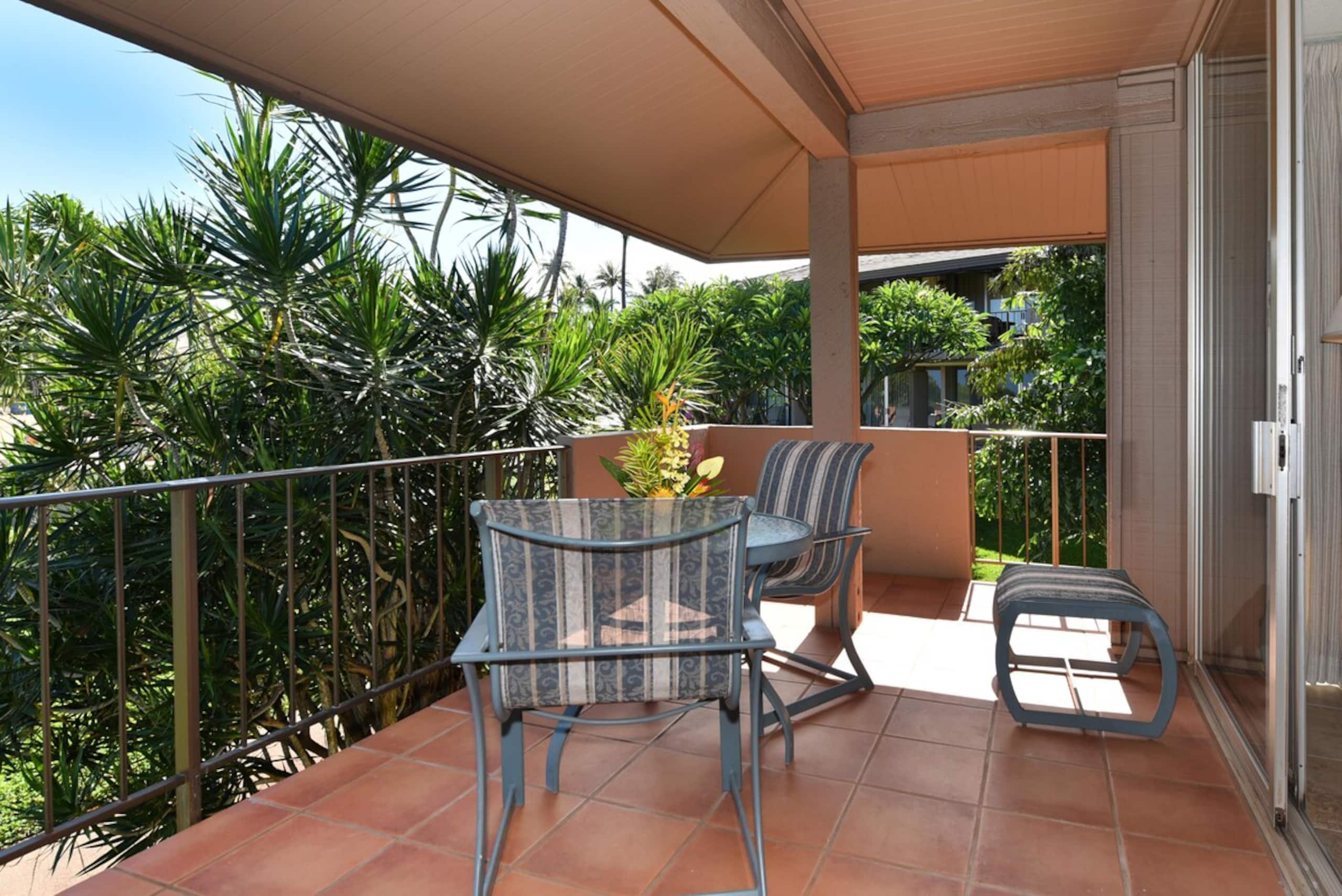 Top Floor, Corner Unit, Pool View, Kaanapali Beach - Photo 10