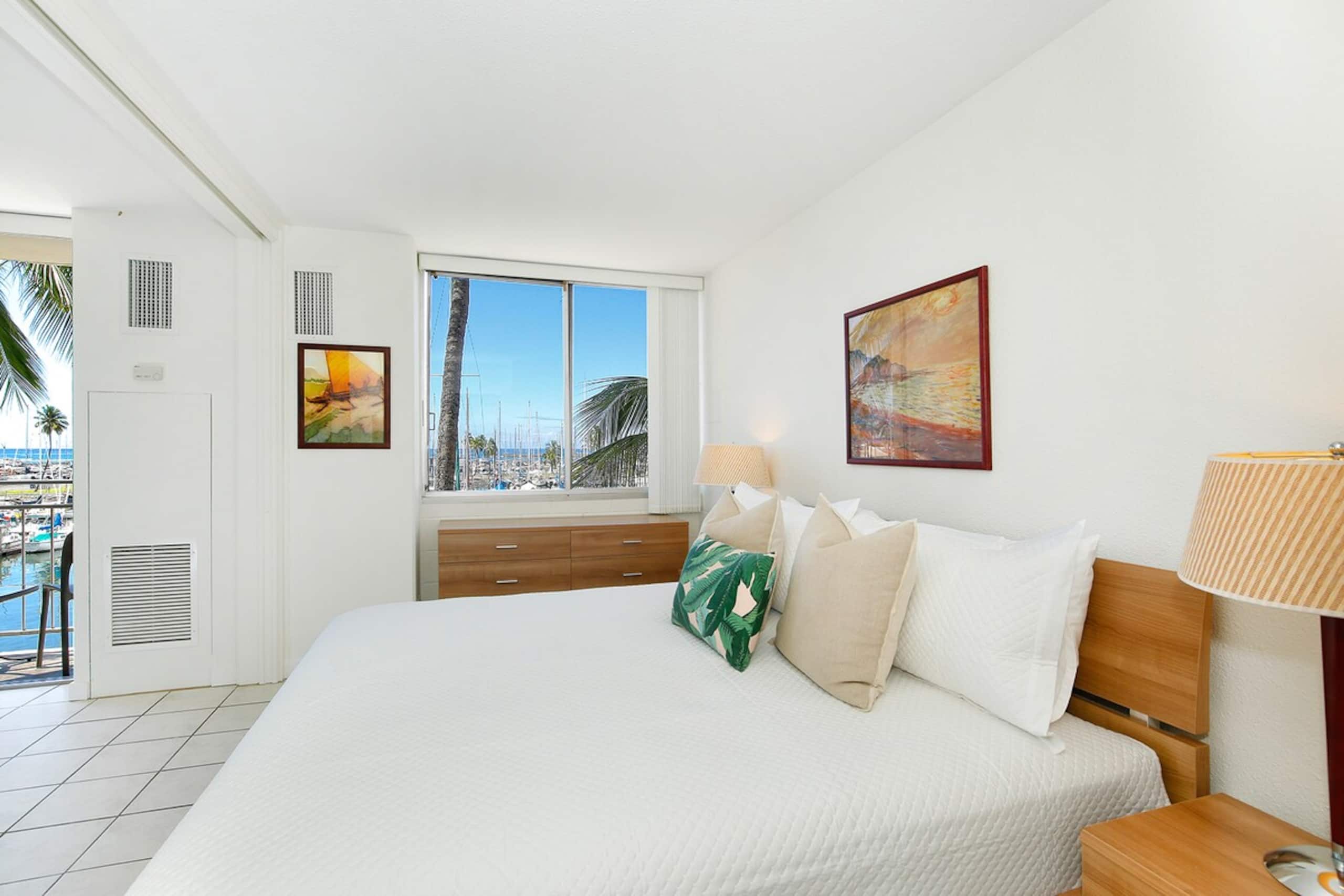 Marina-front View, Washlet, AC, FREE Wi-Fi ILM388 - Photo 14