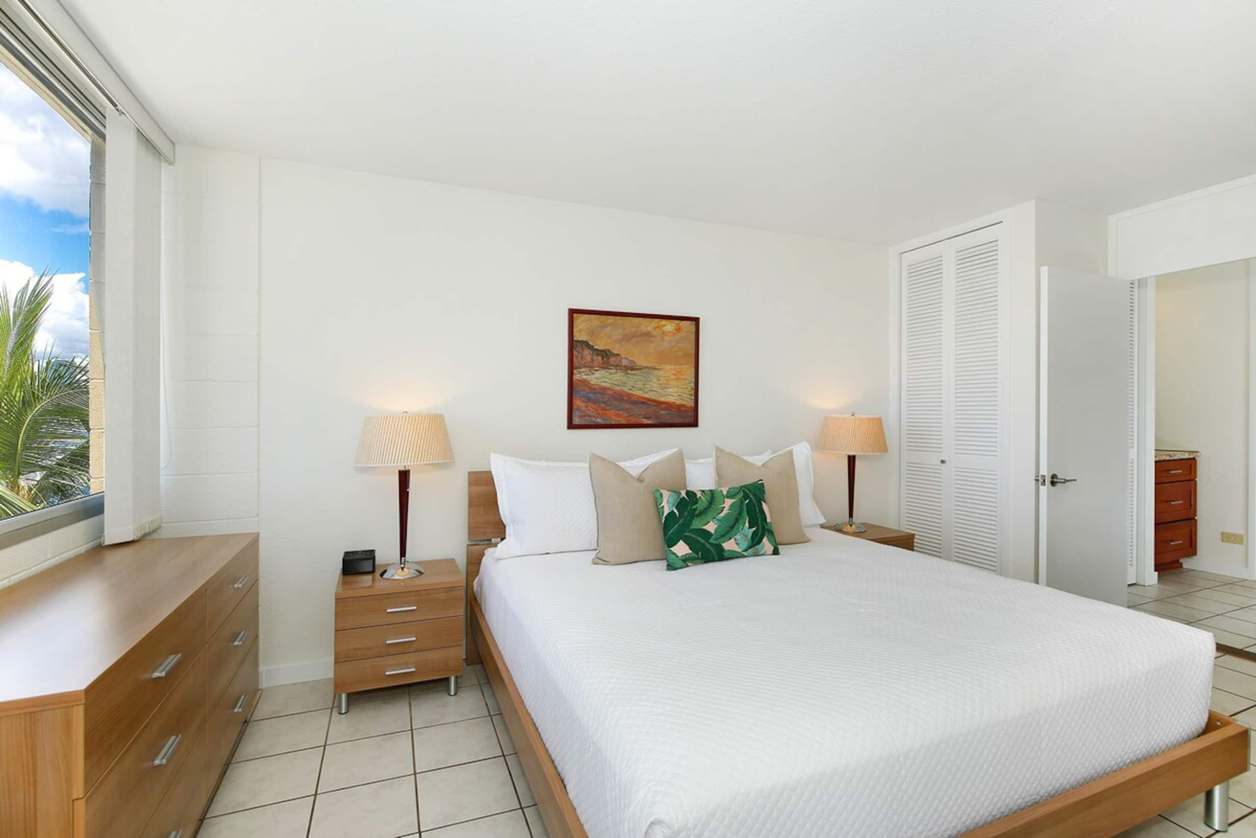 Marina-front View, Washlet, AC, FREE Wi-Fi ILM388 - Photo 15