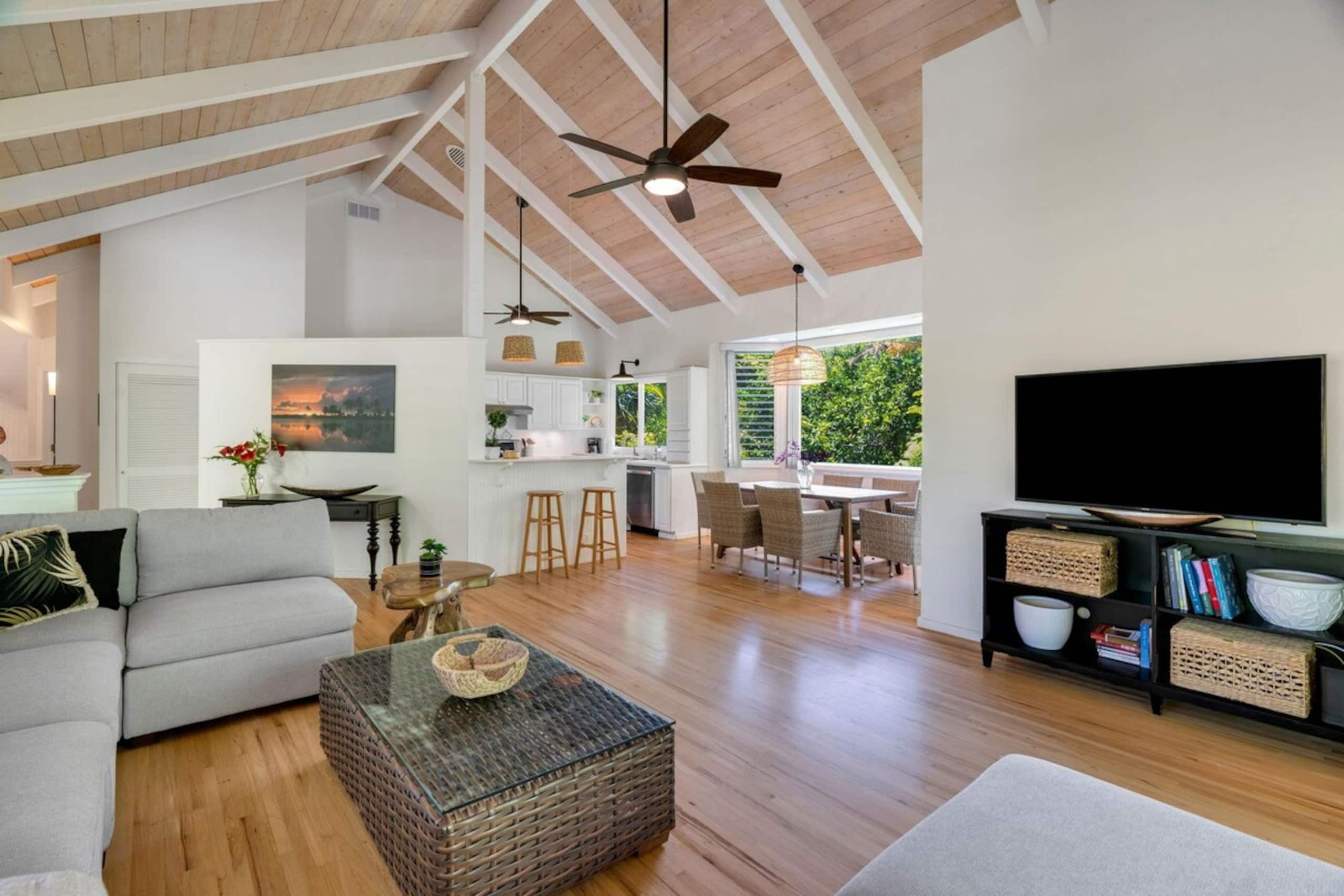 Bright & Airy Princeville Home with High-Speed WiF - Photo 8