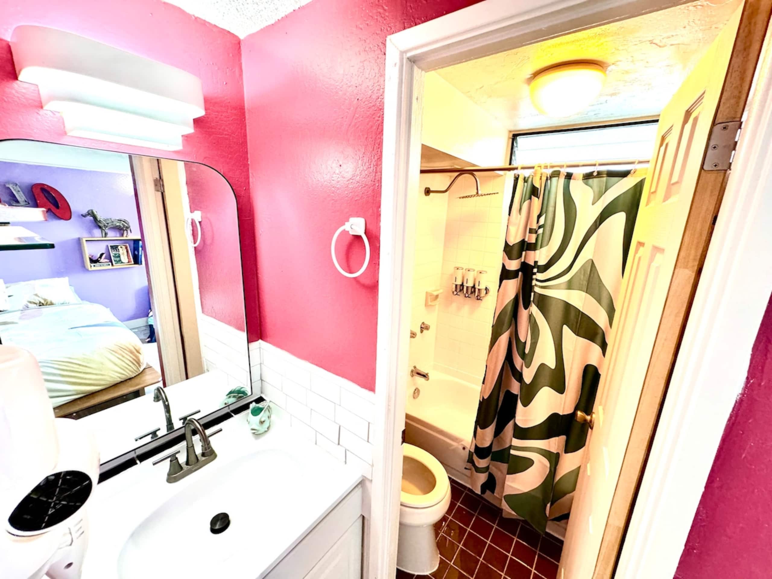 Aloha by the Sea in Waikiki, Chic, Stylish & NEW! - Photo 13