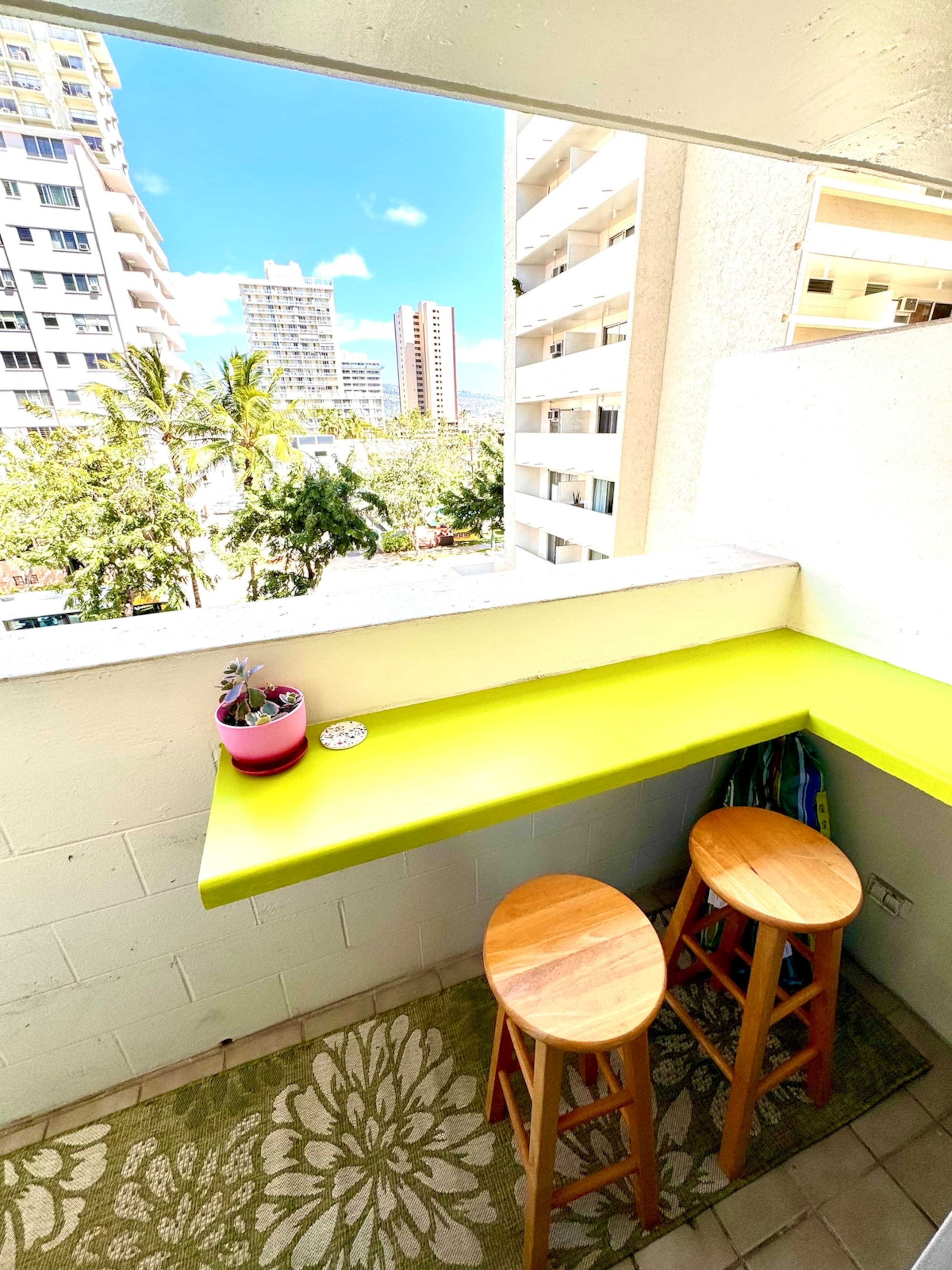 Aloha by the Sea in Waikiki, Chic, Stylish & NEW! - Photo 23