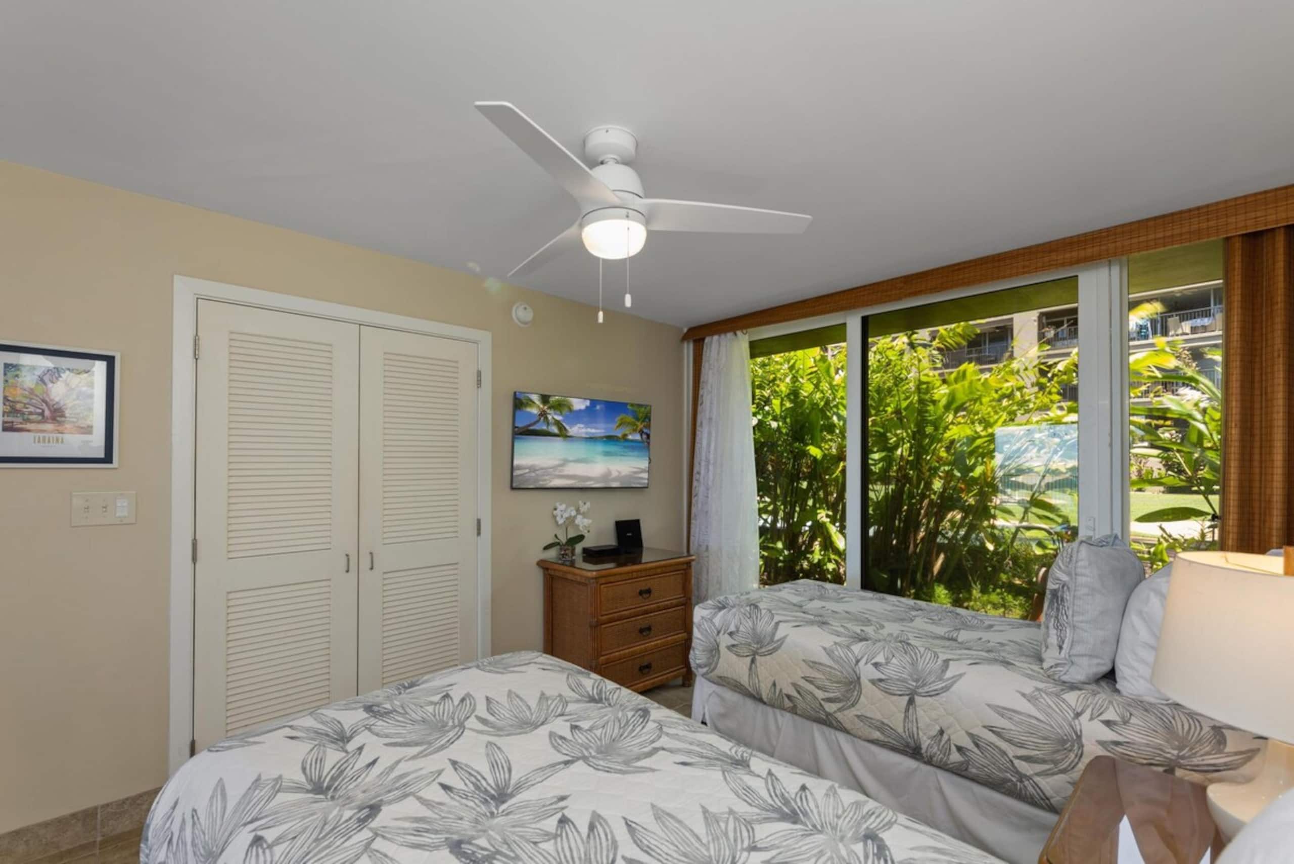Oceanfront 2BR Condo w/ Pool Access & Sunset Views - Photo 28