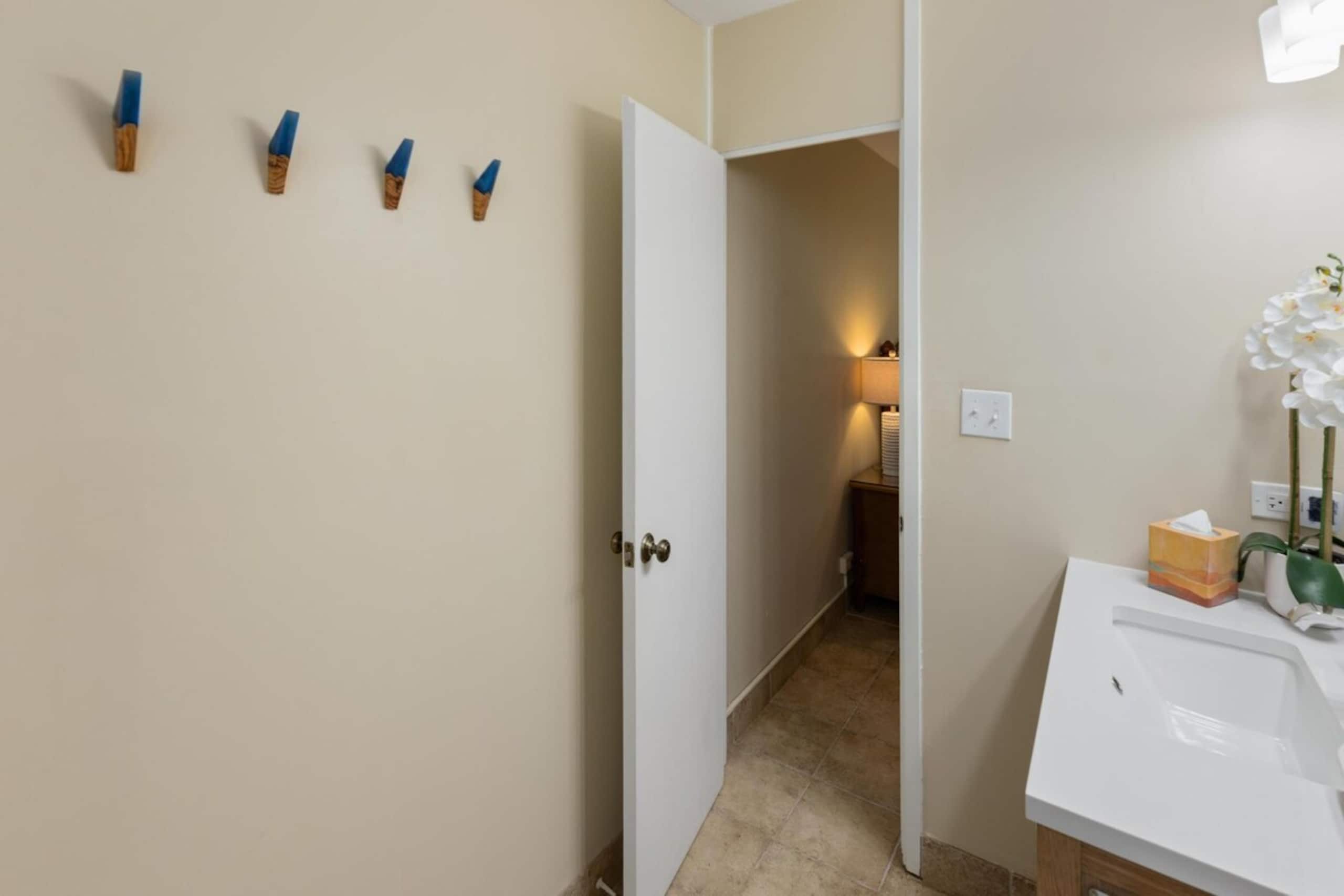Oceanfront 2BR Condo w/ Pool Access & Sunset Views - Photo 41