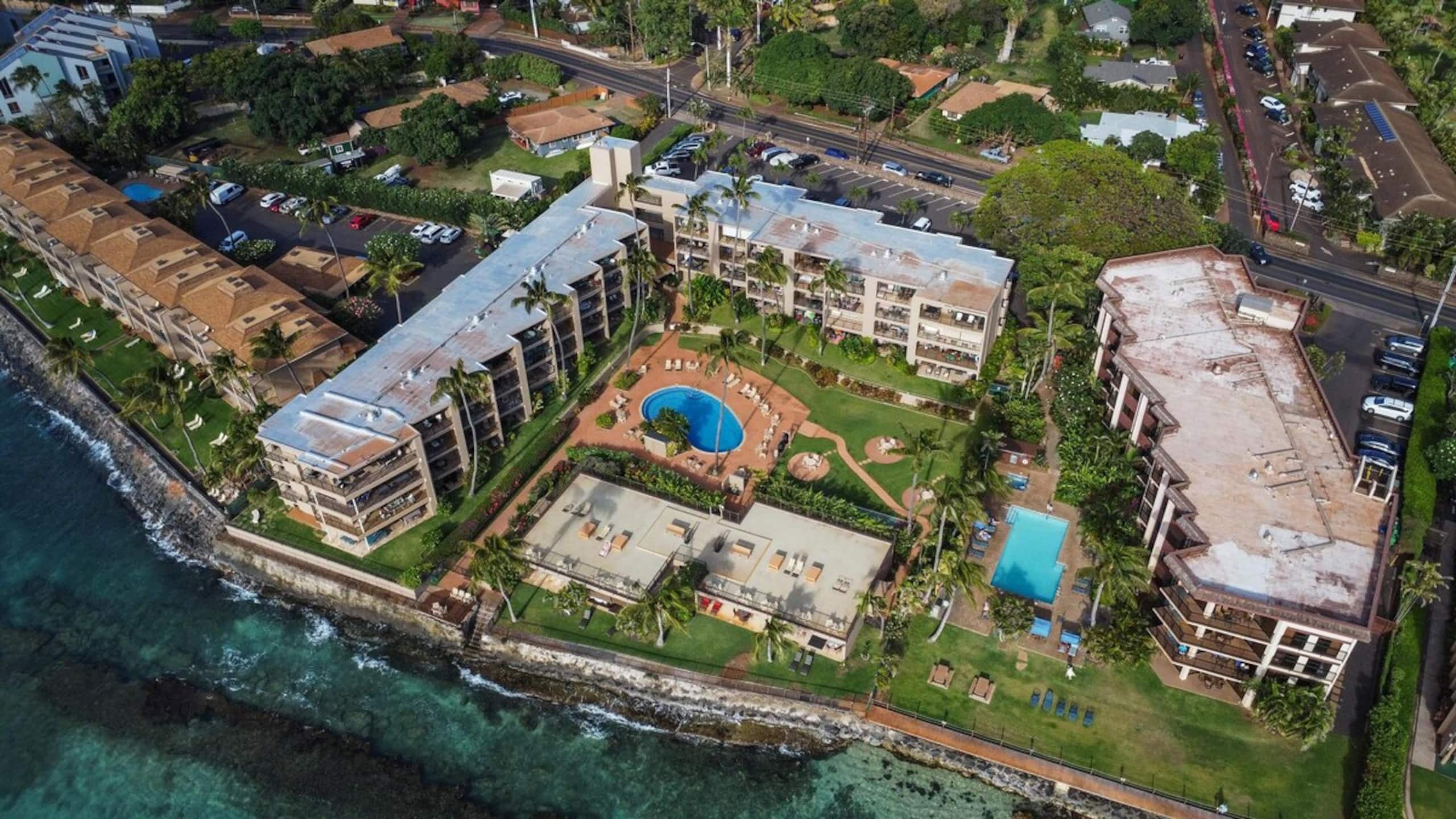 Oceanfront 2BR Condo w/ Pool Access & Sunset Views - Photo 56