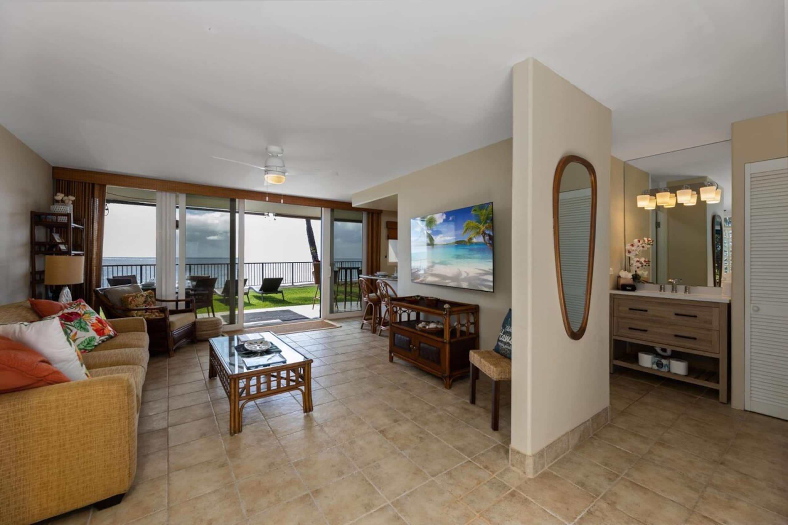 Oceanfront 2BR Condo w/ Pool Access & Sunset Views - Photo 7