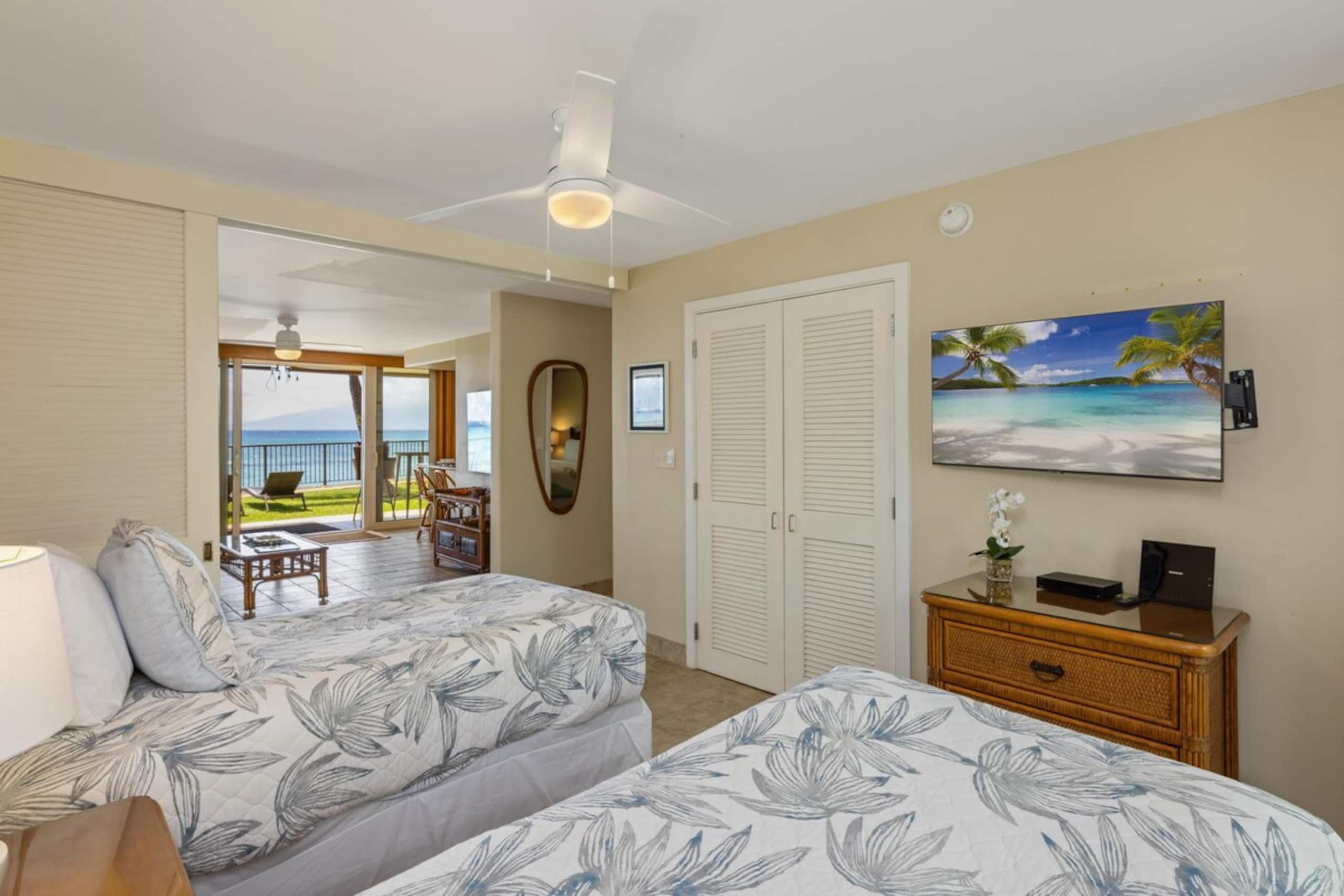 Oceanfront 2BR Condo w/ Pool Access & Sunset Views - Photo 25