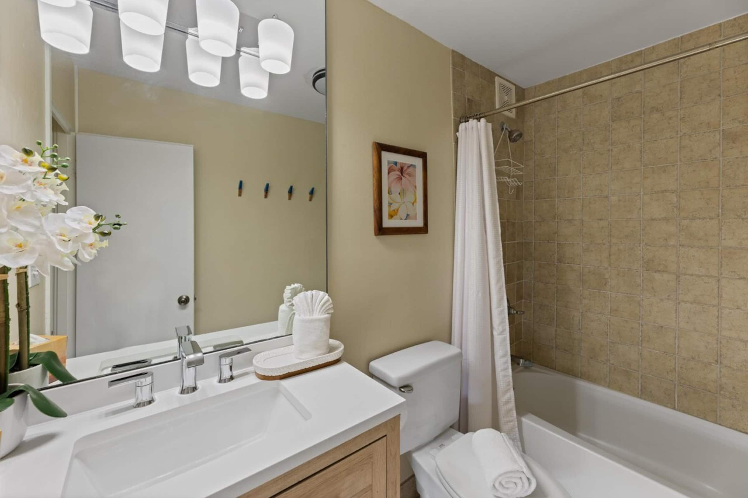 Oceanfront 2BR Condo w/ Pool Access & Sunset Views - Photo 37