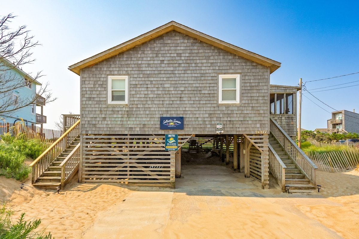 Saltwater Sunrise: Ocean Views & Beach Access