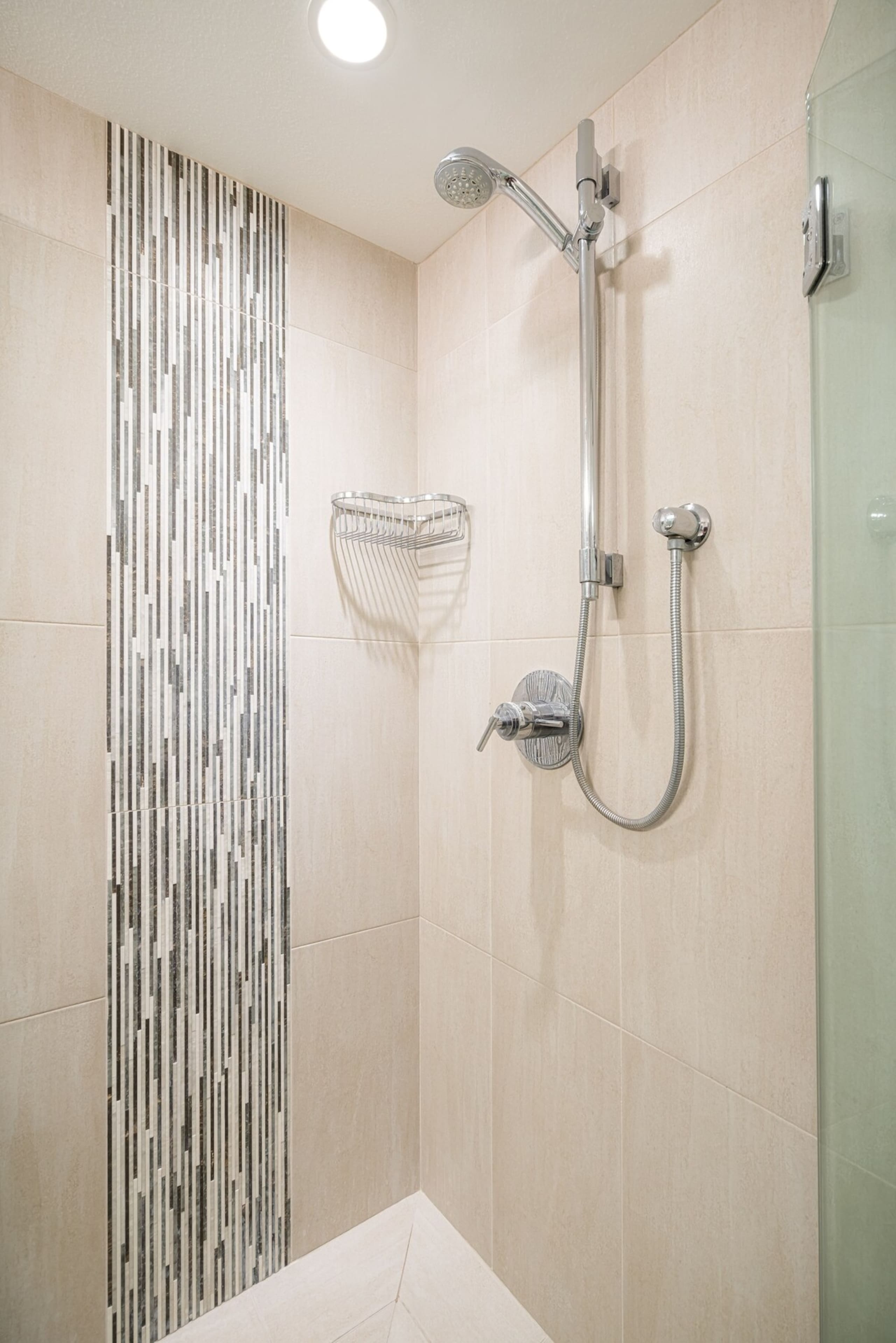 Kamaole Sands 3-303-Modern Finishes-Ocean Views-AC - Photo 15