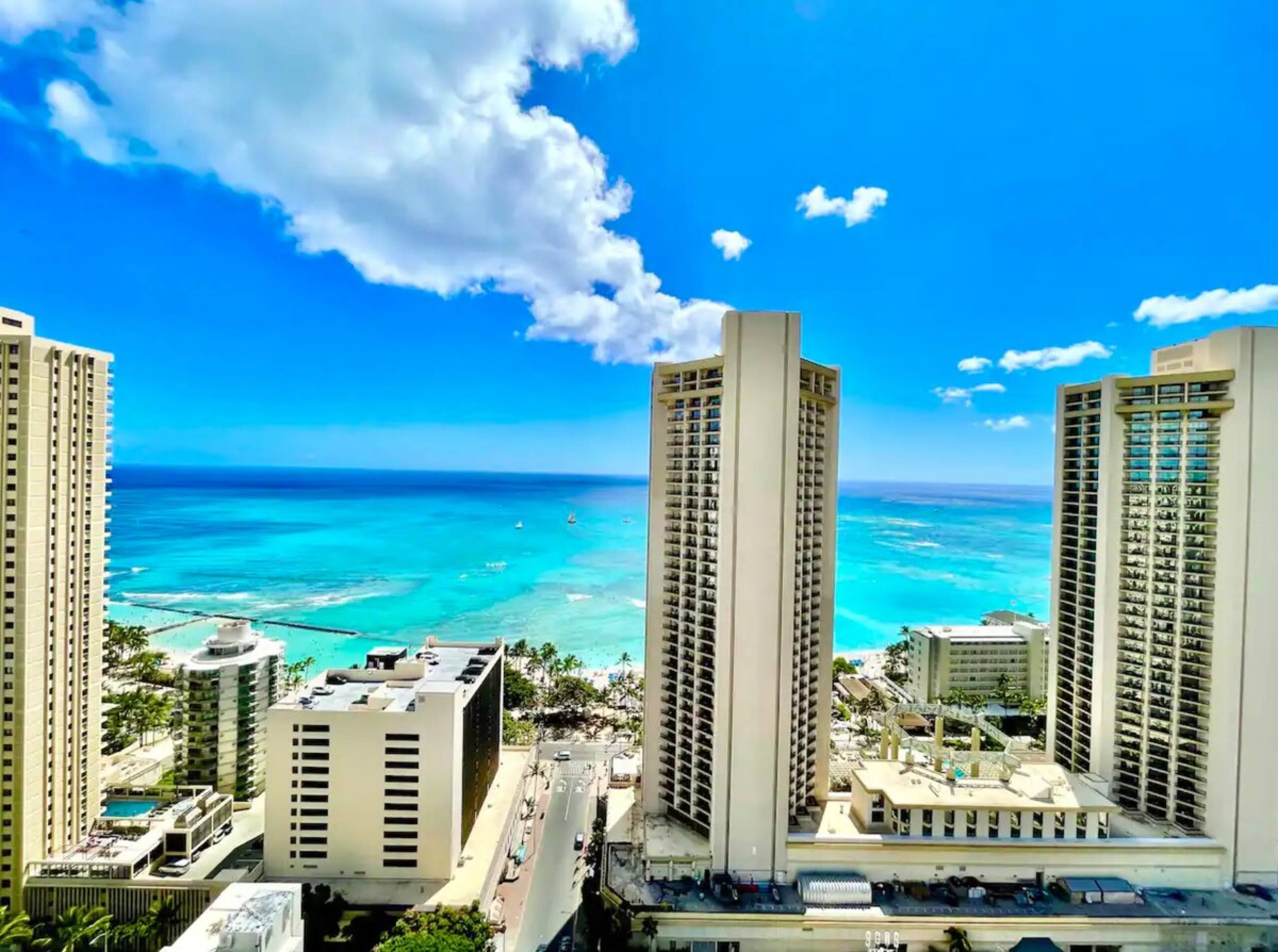 Waikiki Ocean View Retreat – Close to the Beach - Photo 49