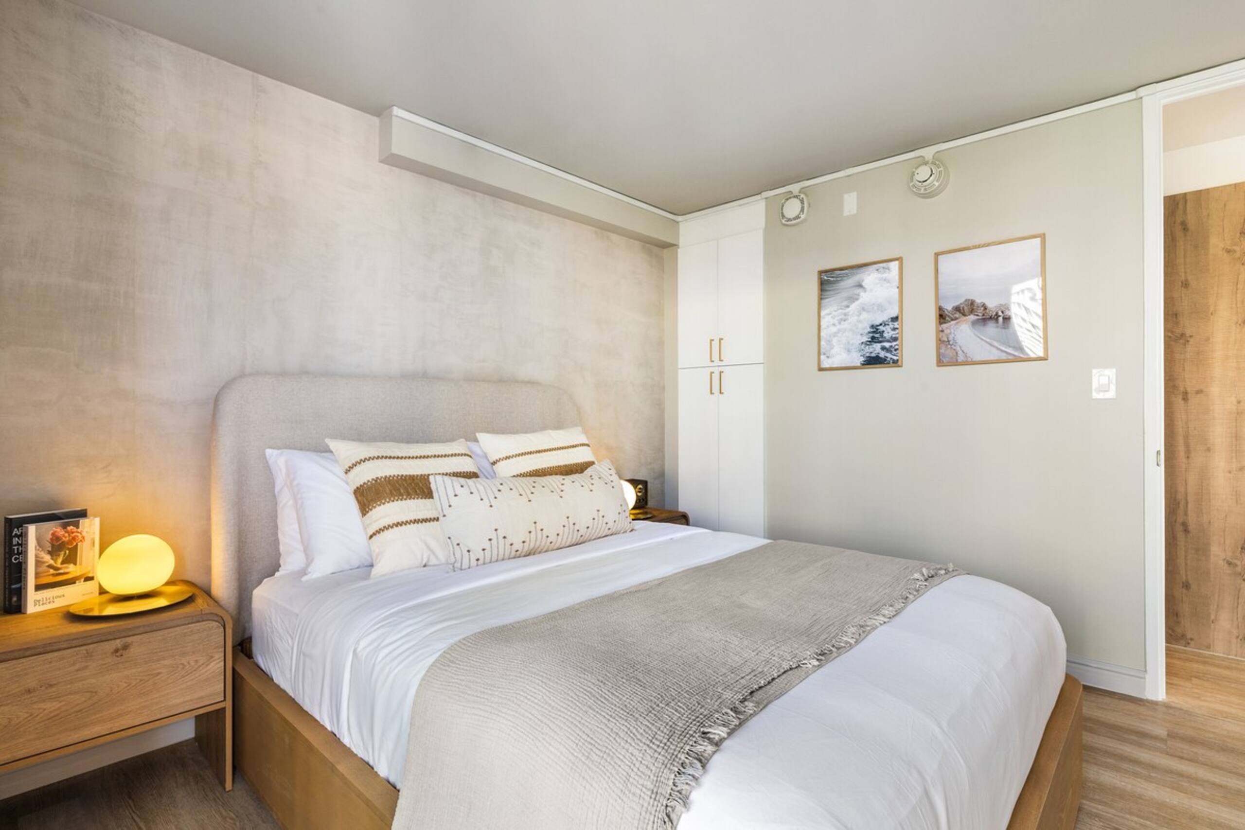 Waikiki Ocean View Retreat – Close to the Beach - Photo 33