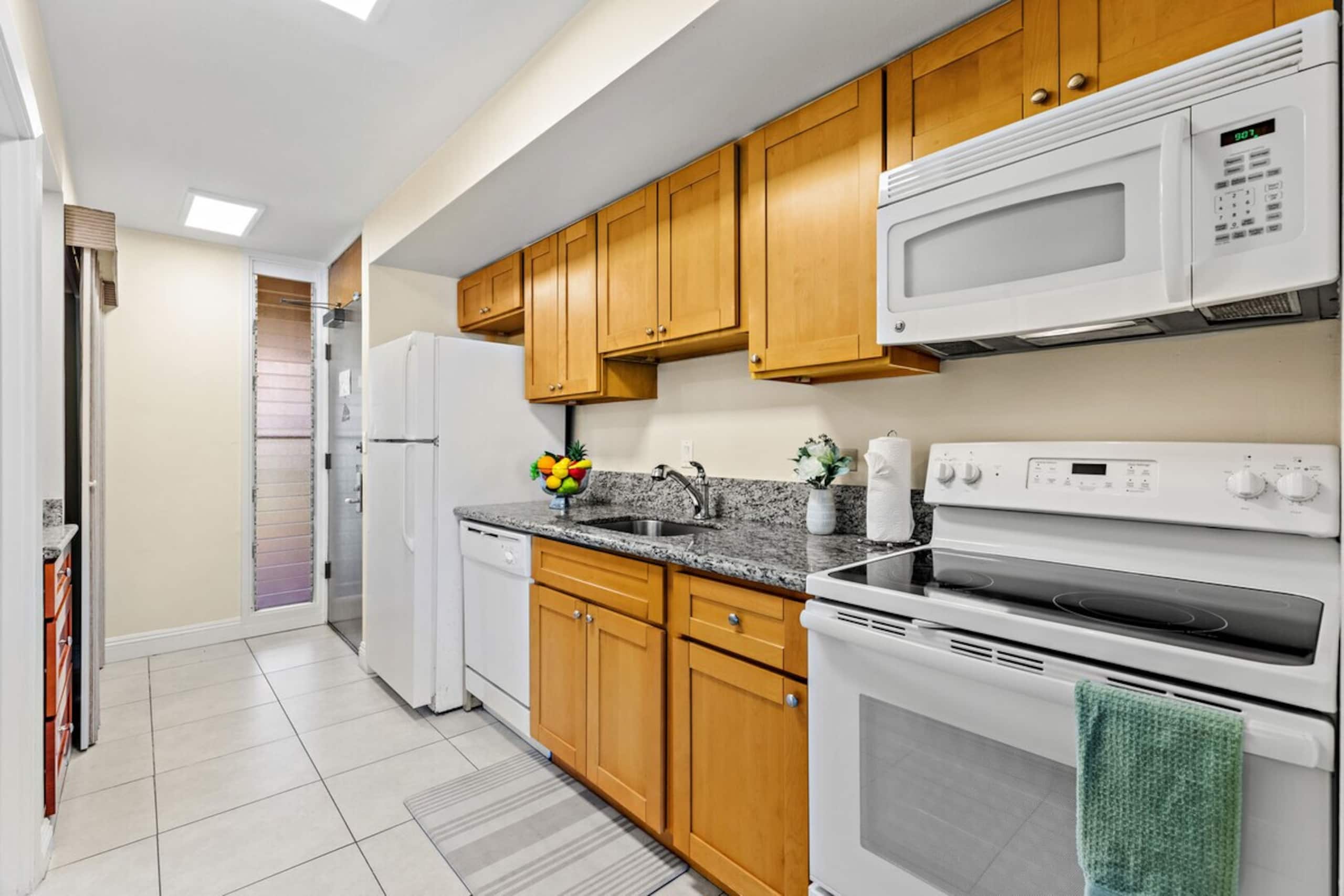 Modern ground-floor condo - Photo 17
