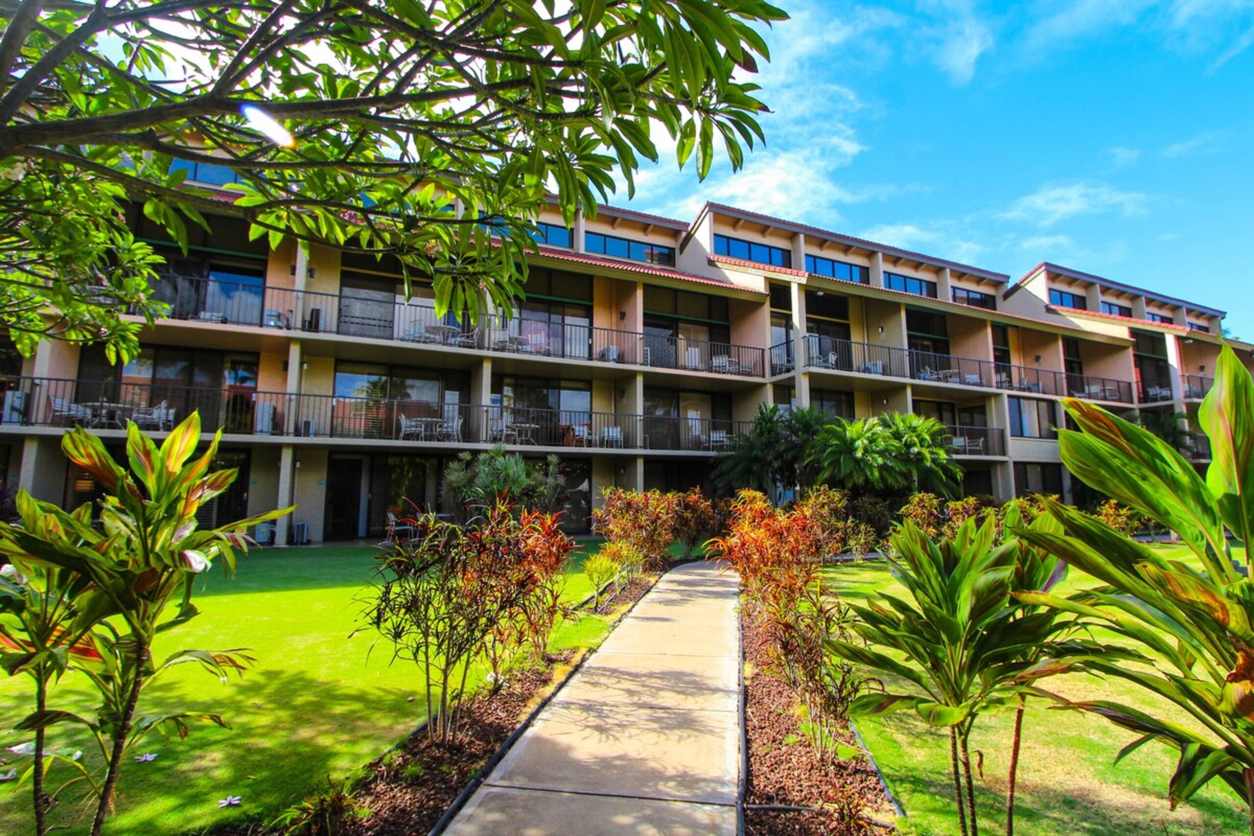 Spacious 2BR Condo w/ Balcony by Kihei Beach - Photo 25