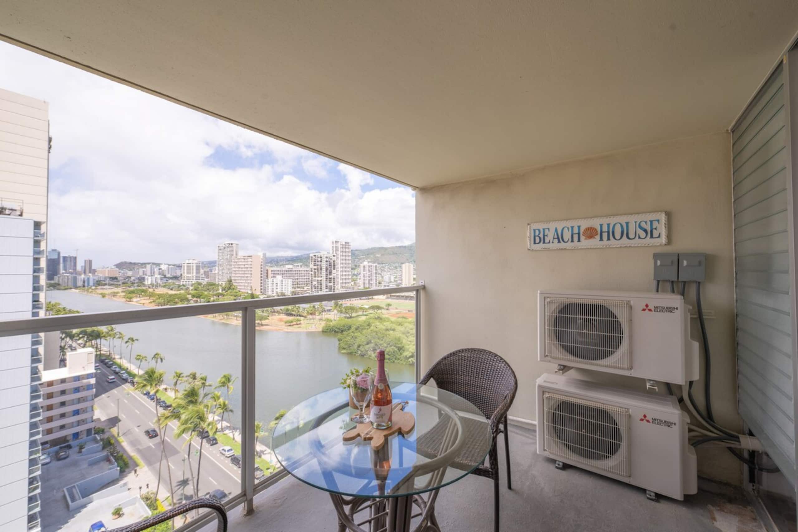 Waikiki Luxury 1B1B Pool&Water&Mt. Views& Beach - Photo 13