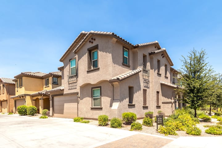 4 Bed 3 Bath Family Home In East Valley Phx - Chandler