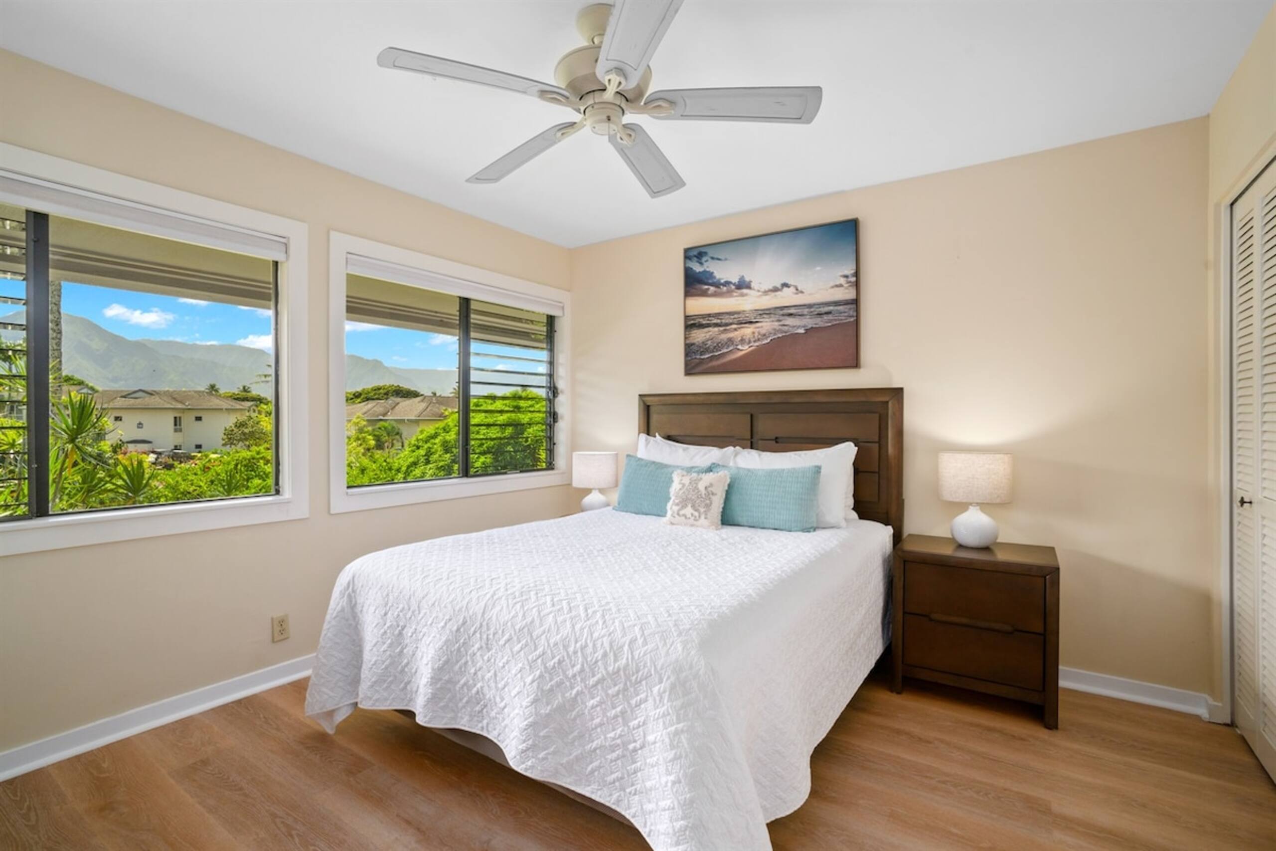 Beautiful Gem Views of Paradise - Photo 18