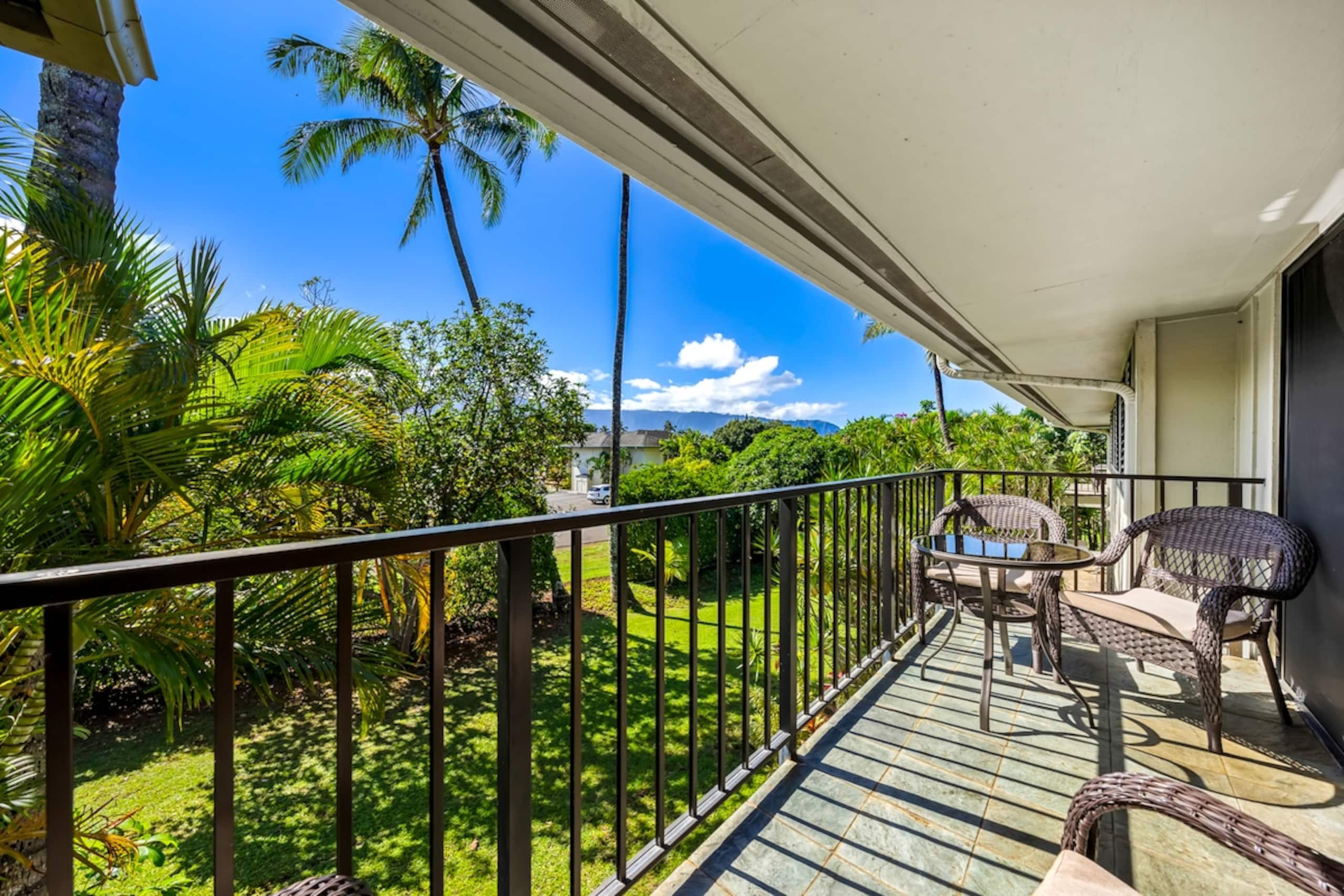 Beautiful Gem Views of Paradise - Photo 6