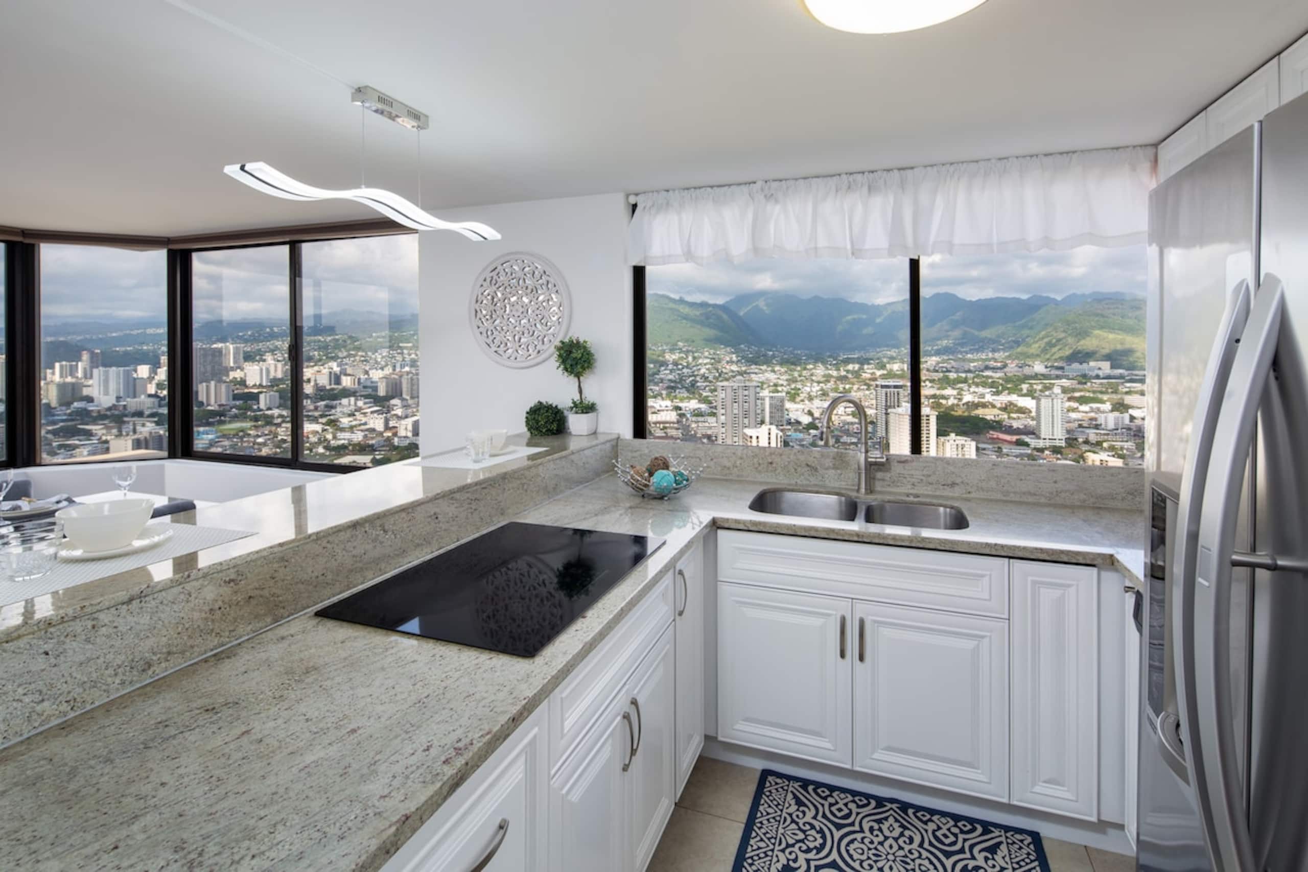 Waikiki Penthouse The Monarch Hotel - Photo 5