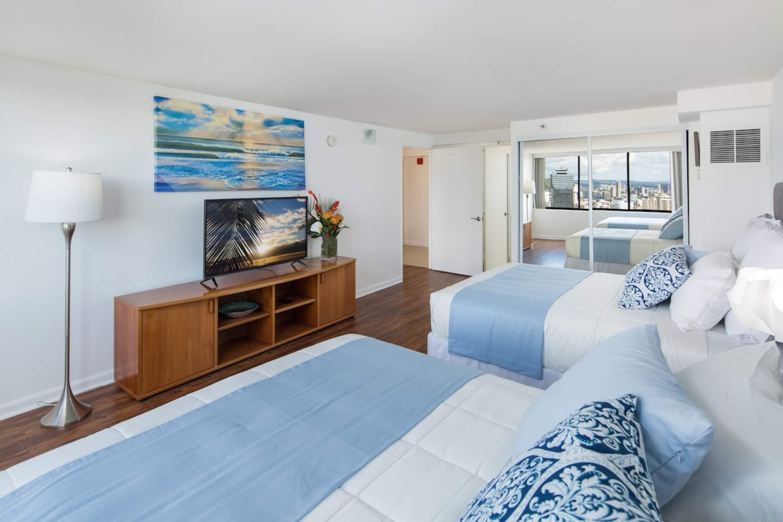Waikiki Penthouse The Monarch Hotel - Photo 2