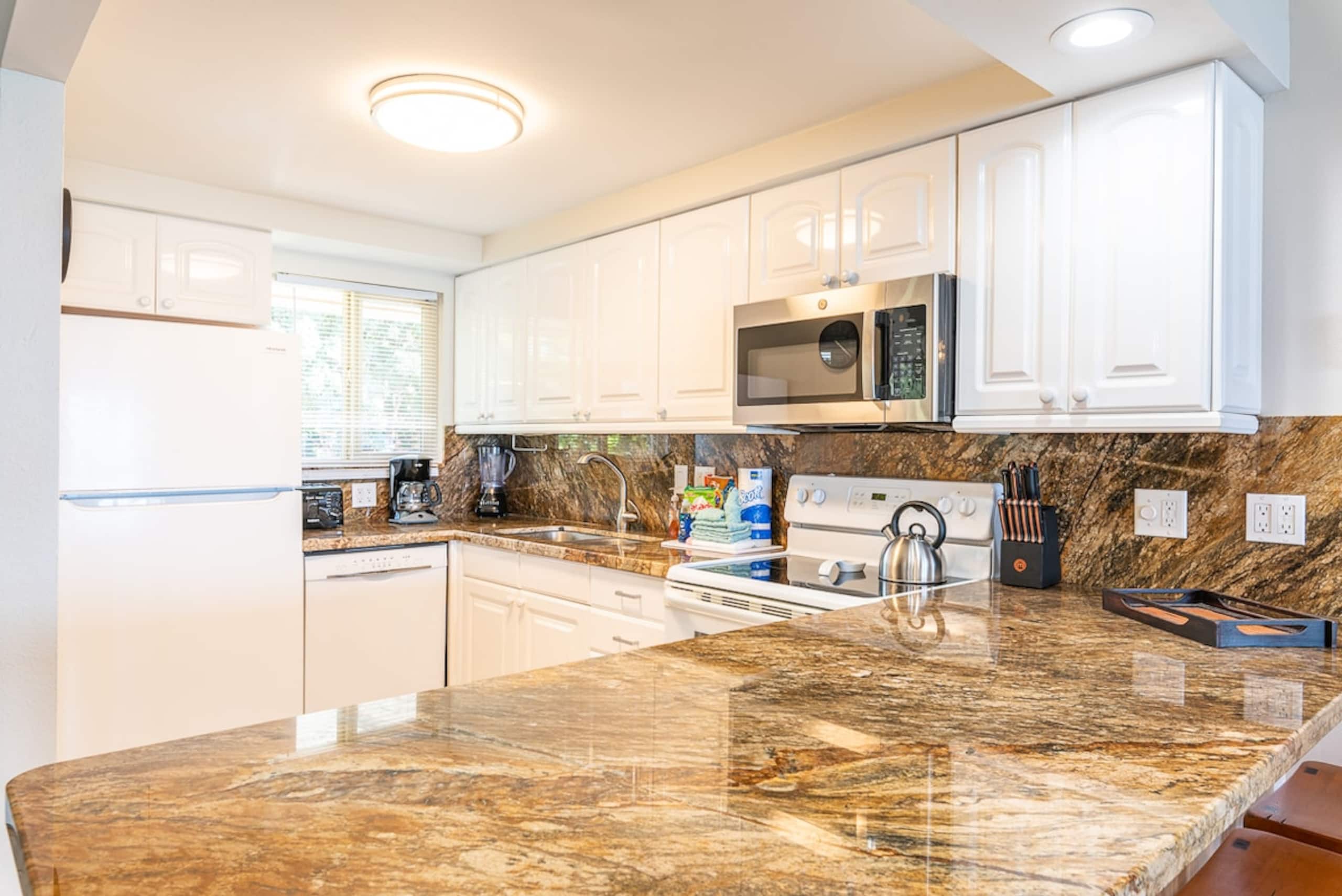 Come and enjoy Ocean front luxury C203 - Photo 5