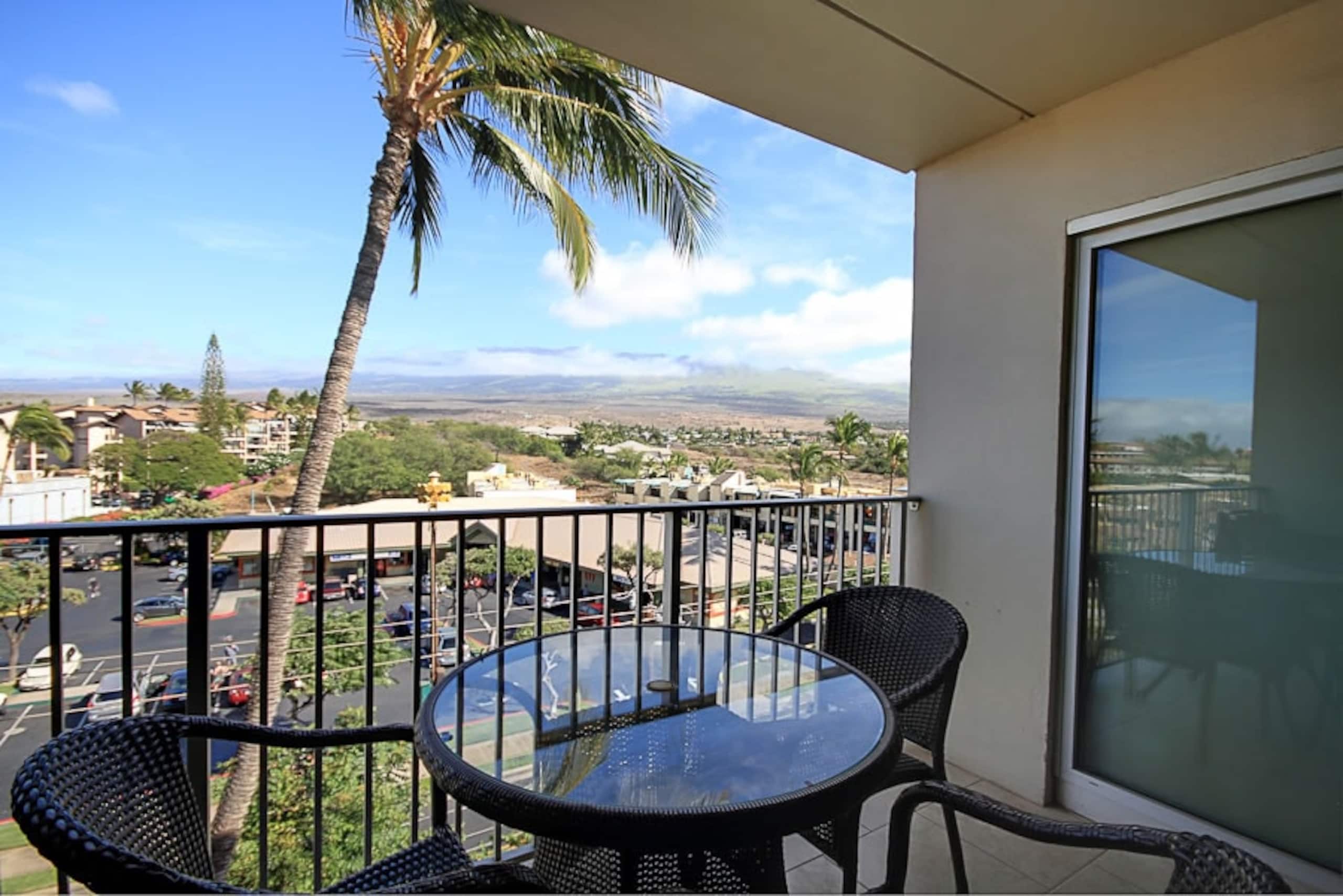 Remodeled Mountain View Condo - Royal Mauian 601 - Main photo