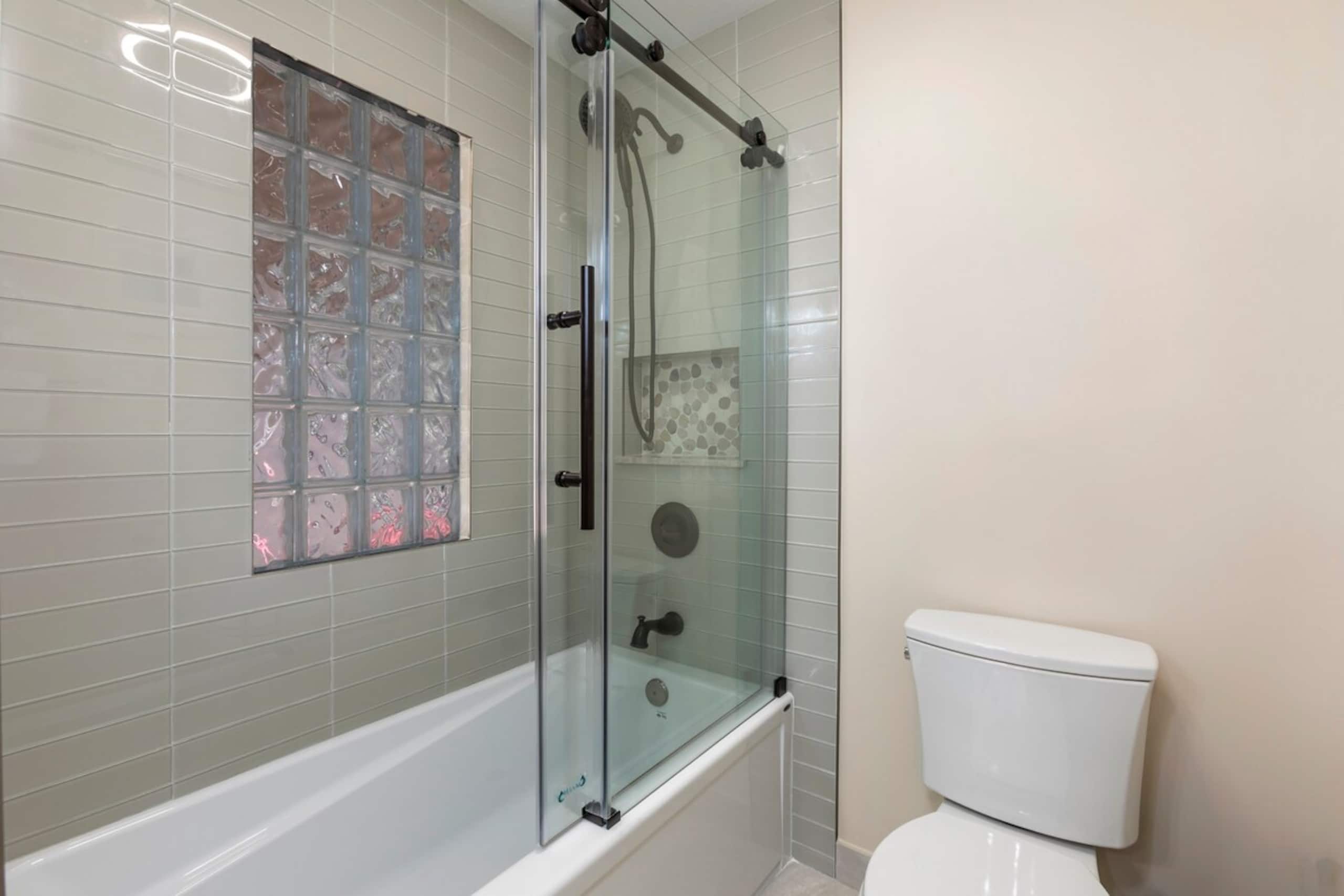 Ocean View, A/c, Wifi, Newly Renovated MKH211 - Photo 21