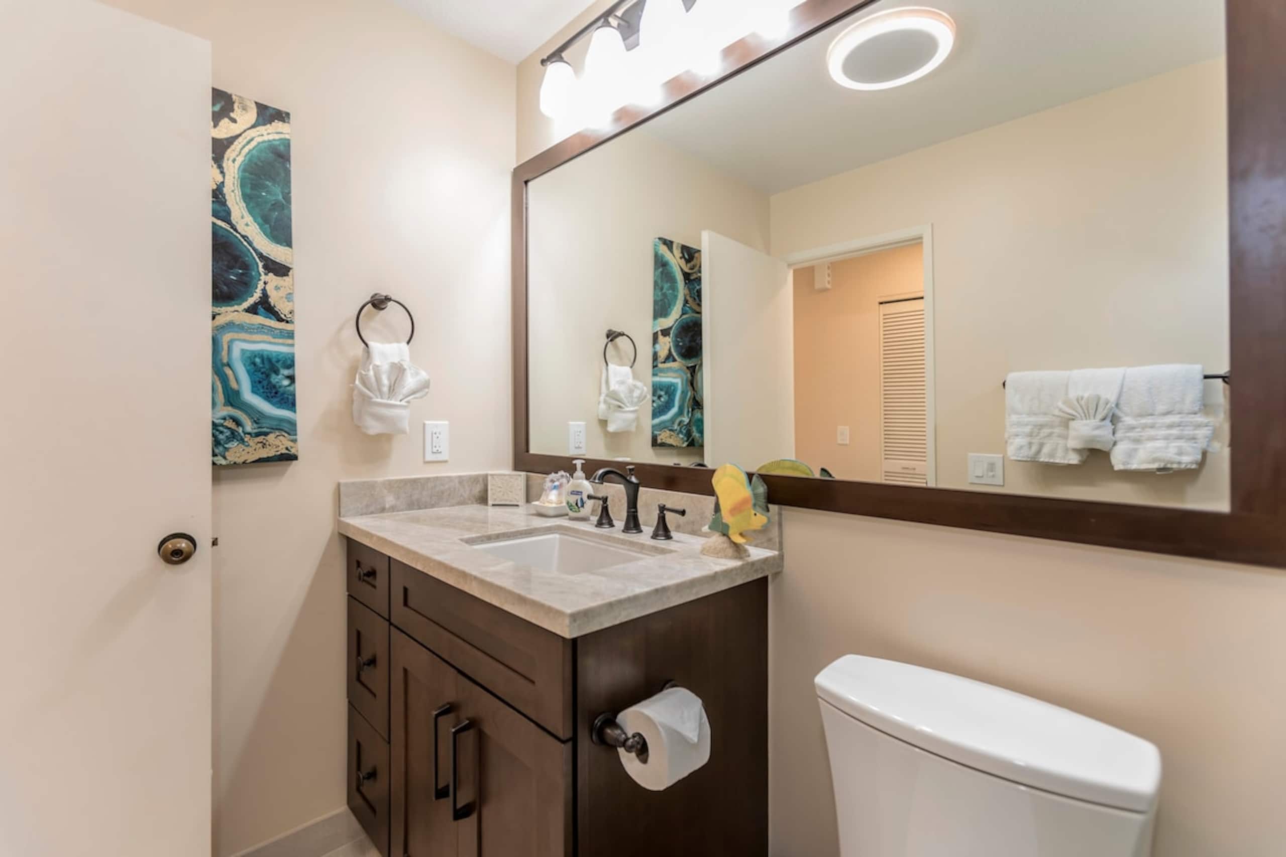 Ocean View, A/c, Wifi, Newly Renovated MKH211 - Photo 16