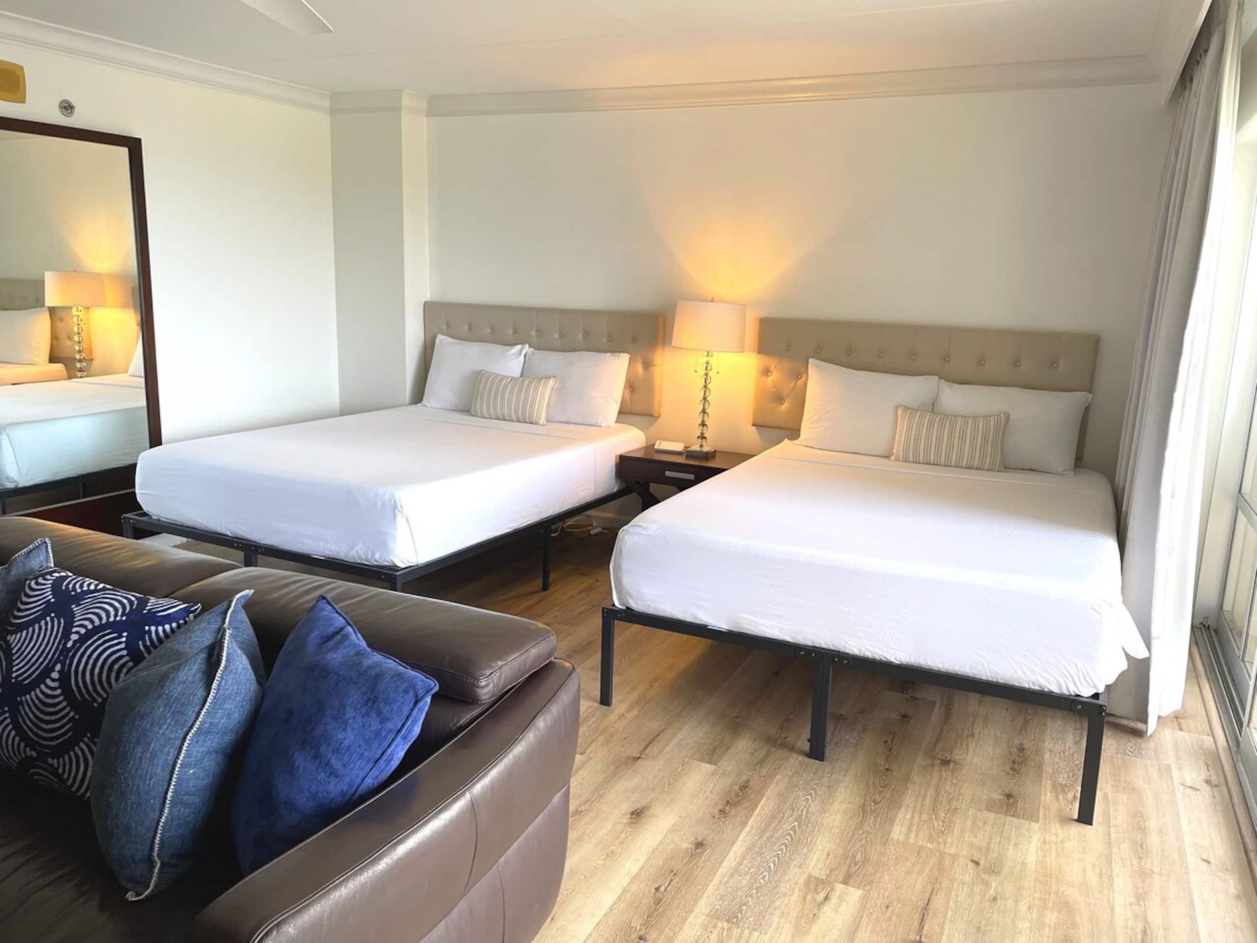 Waikiki Ilikai Ocean View W/ Free Parking - Photo 8