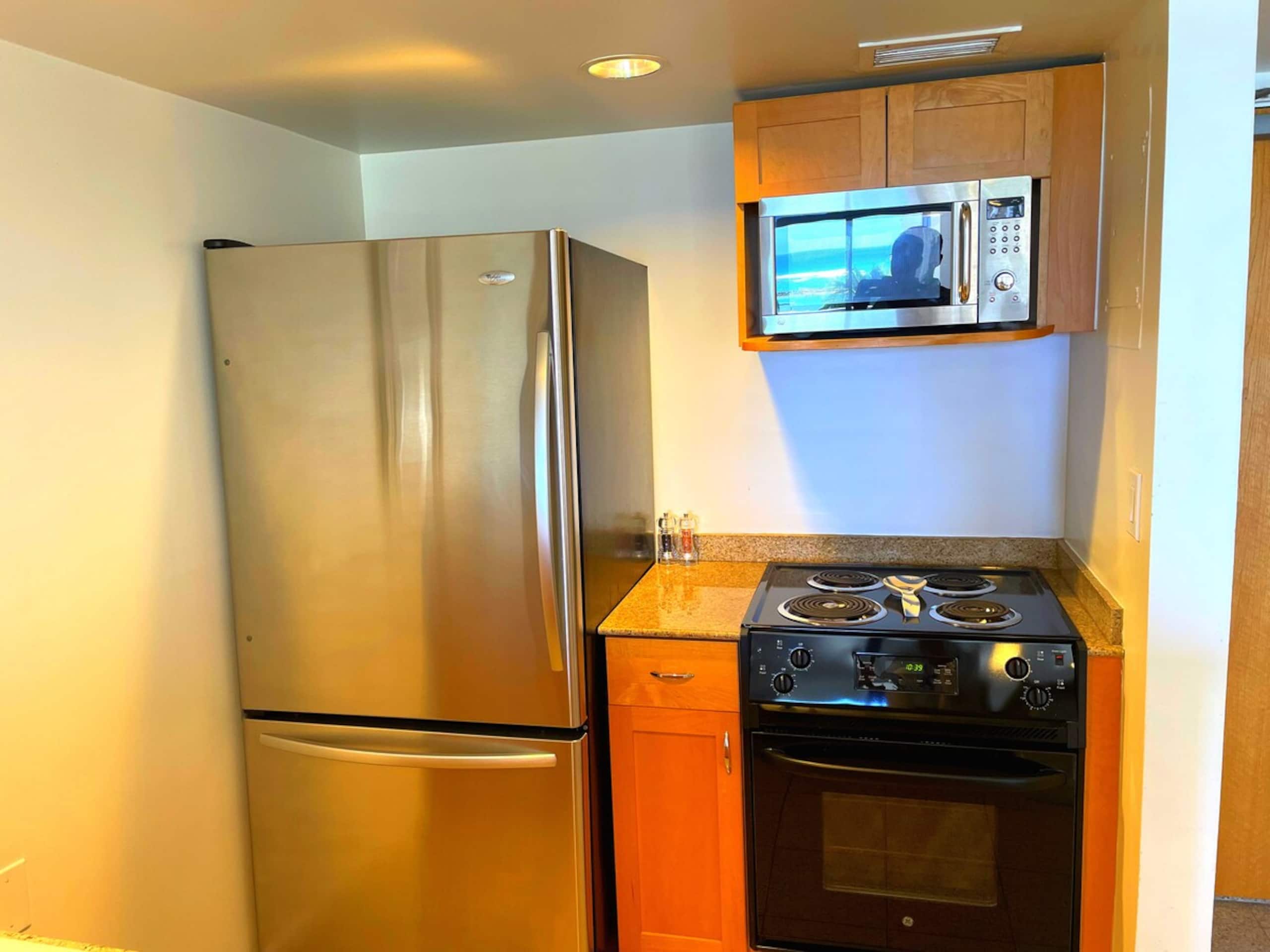 Waikiki Ilikai Ocean View W/ Free Parking - Photo 5
