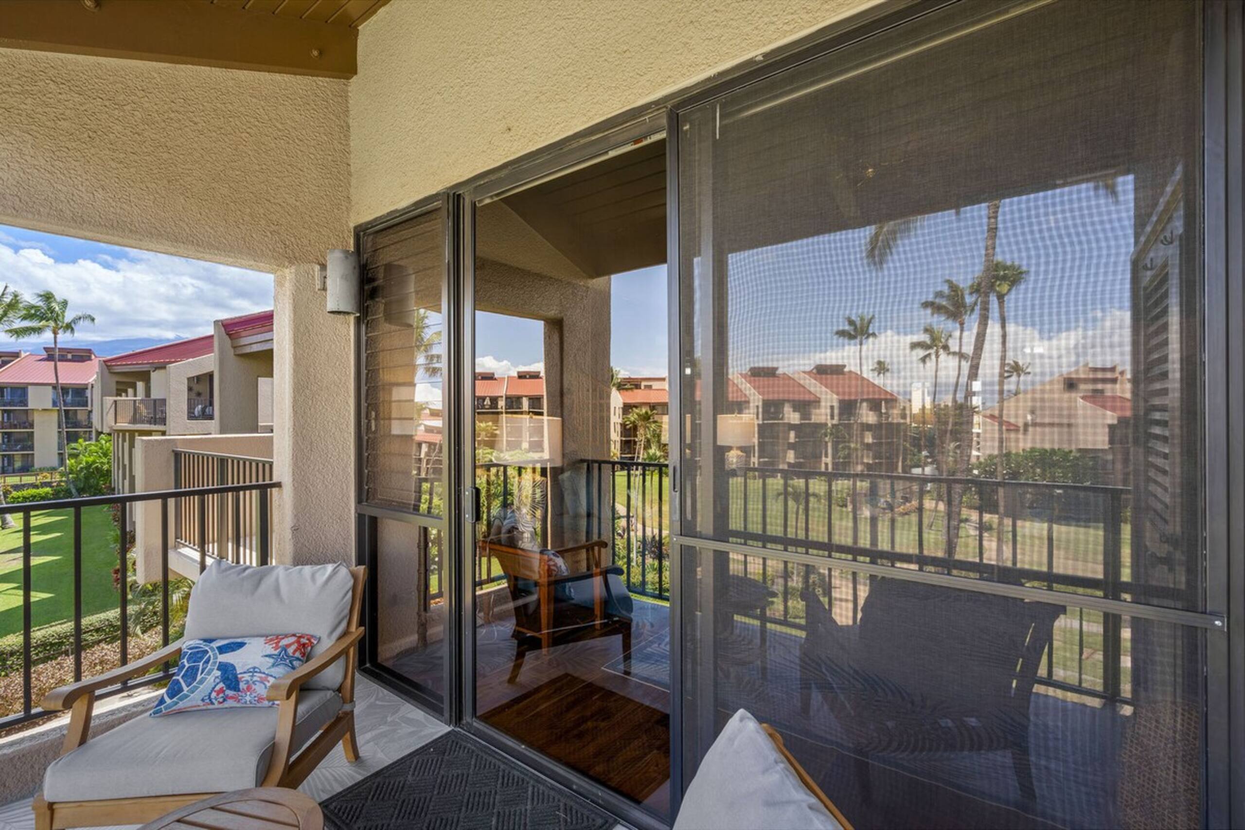 Kamaole Sands 7-406, Courtyard & Ocean Views, AC - Photo 37