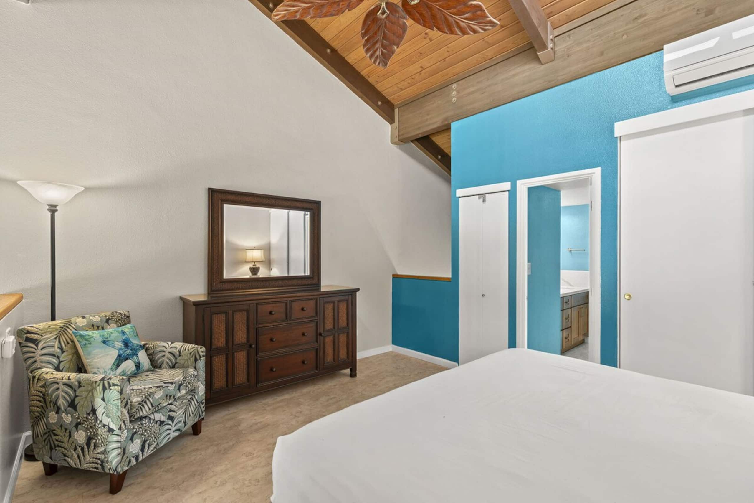 Kamaole Sands 7-406, Courtyard & Ocean Views, AC - Photo 29