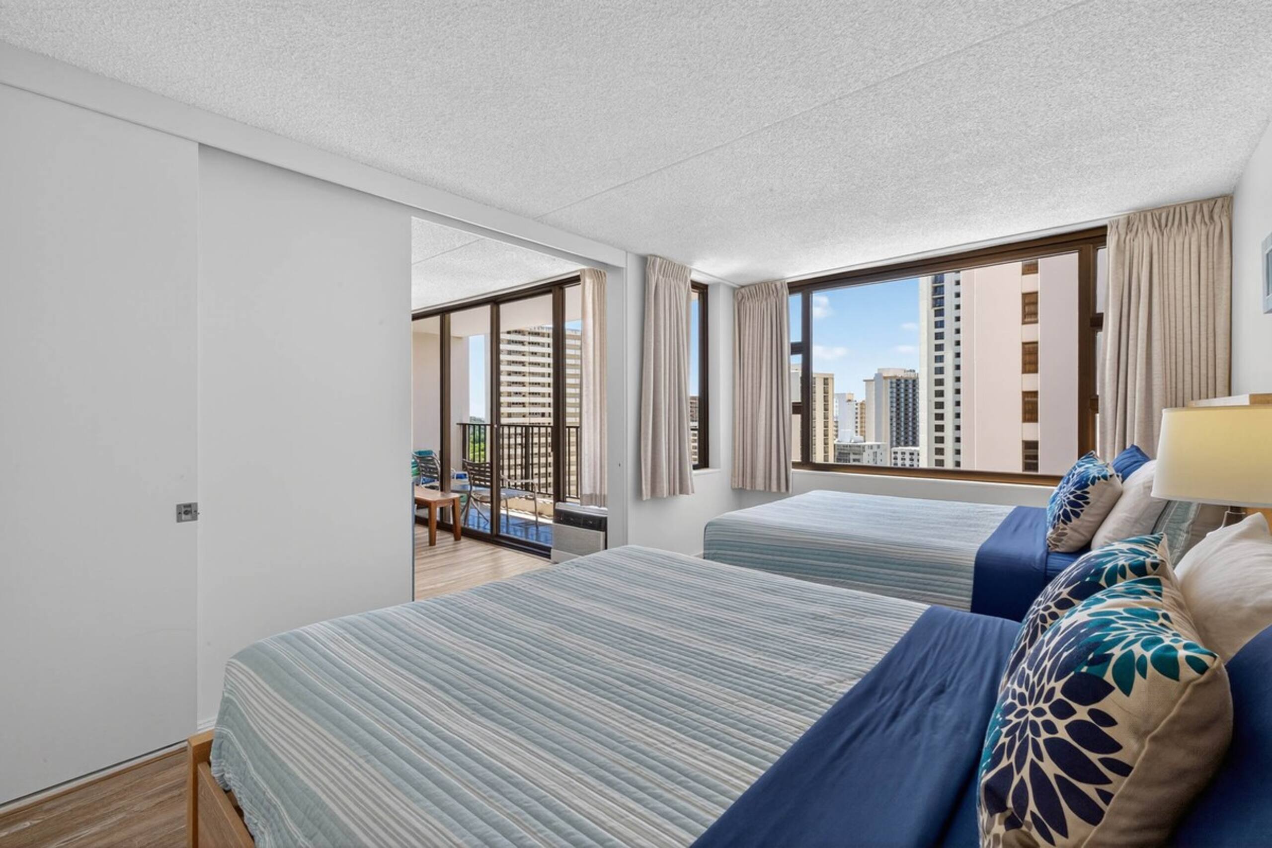 Brand New Waikiki Ocean View Condo w/Free Parking - Photo 13
