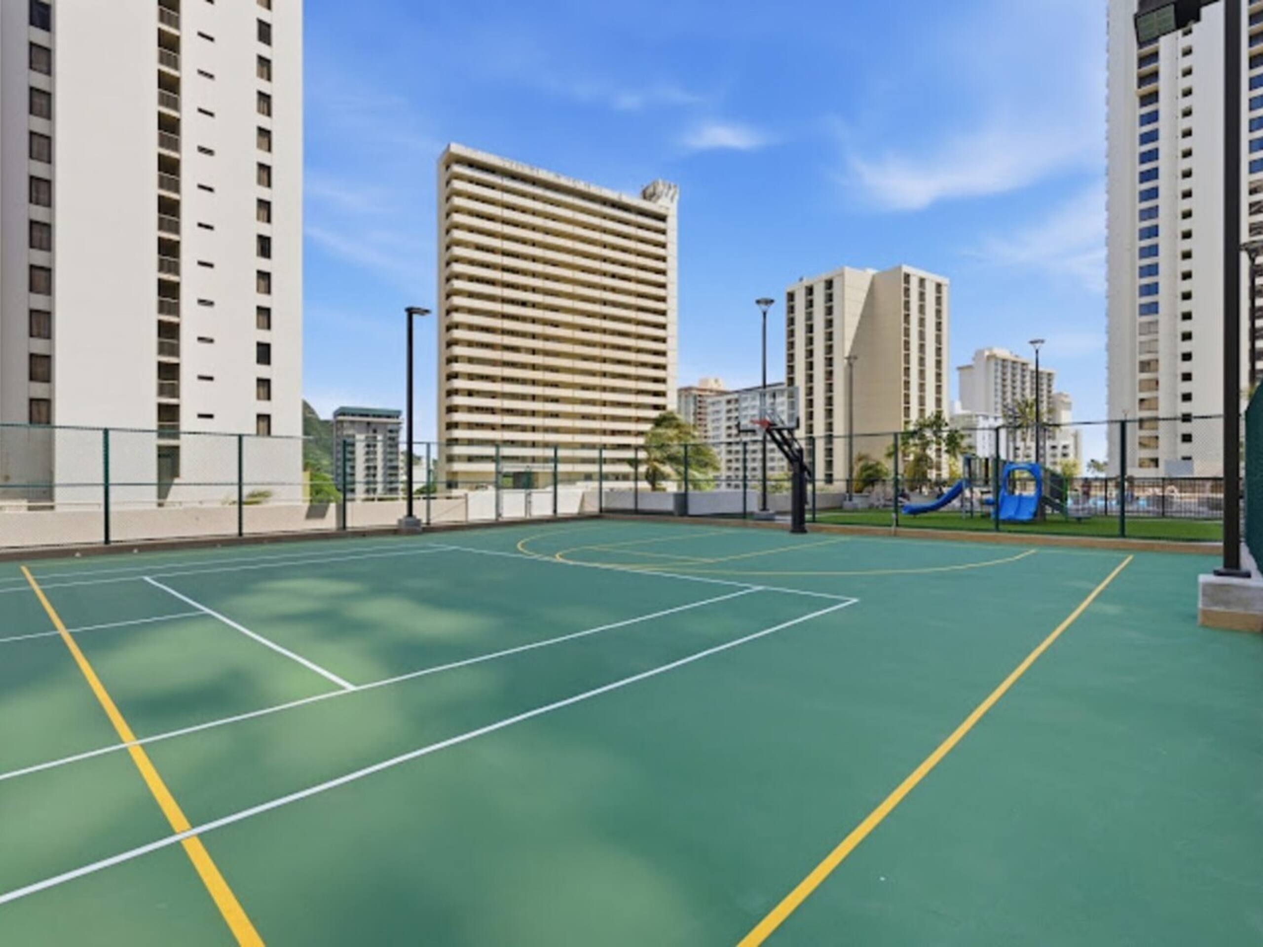 Brand New listing Waikiki Condo OceanView +Parking - Photo 24
