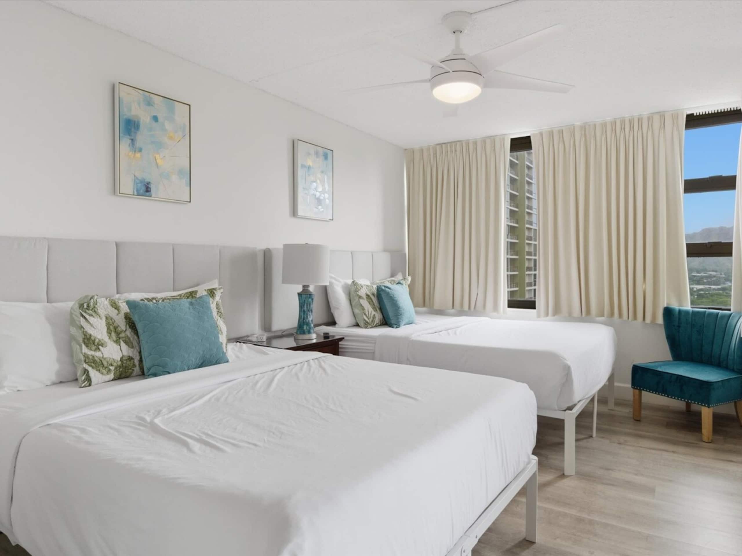 Brand New listing Waikiki Condo OceanView +Parking - Photo 11