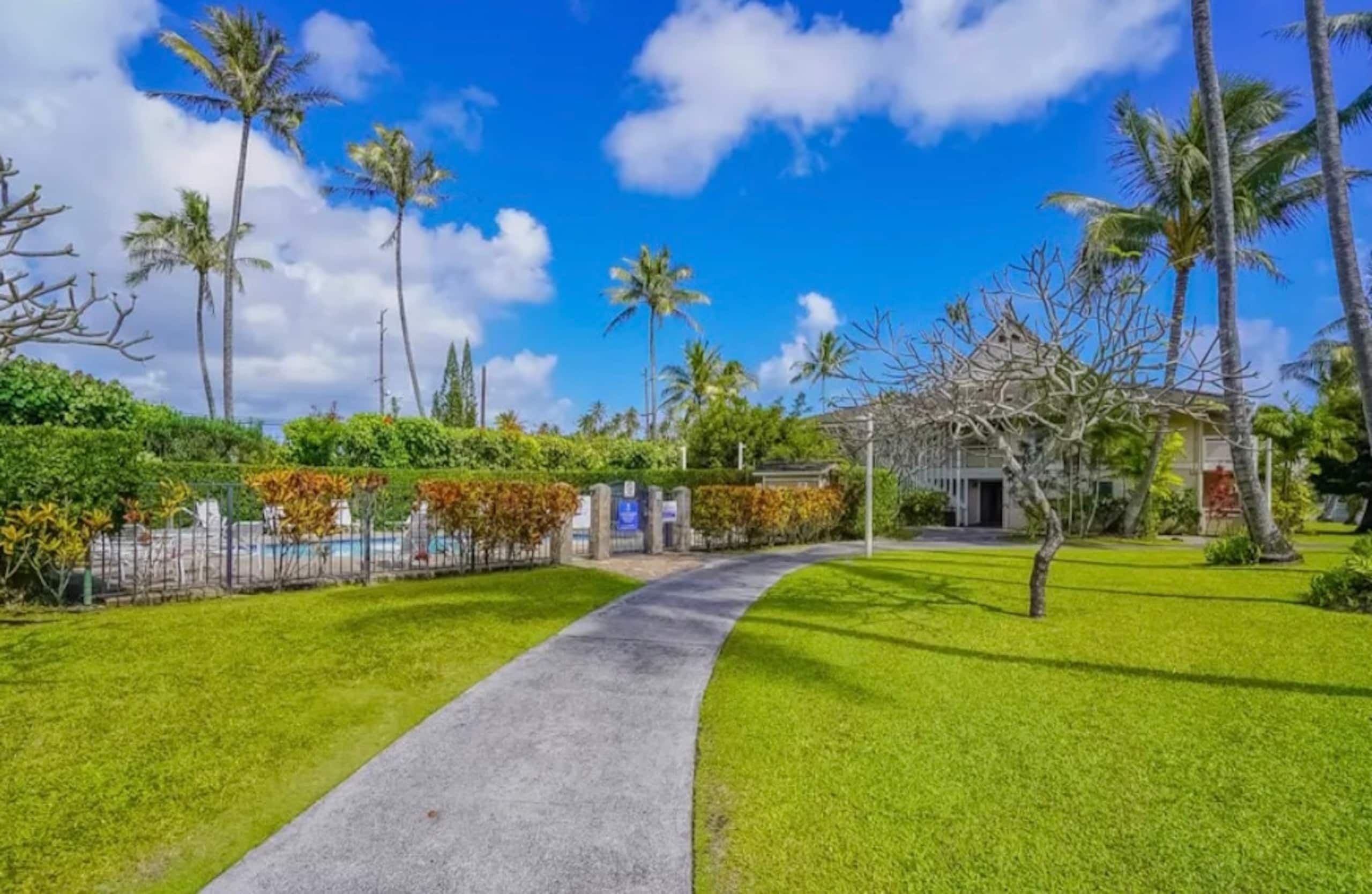 Kapa’a Condo W/ free parking + A/C - Photo 16