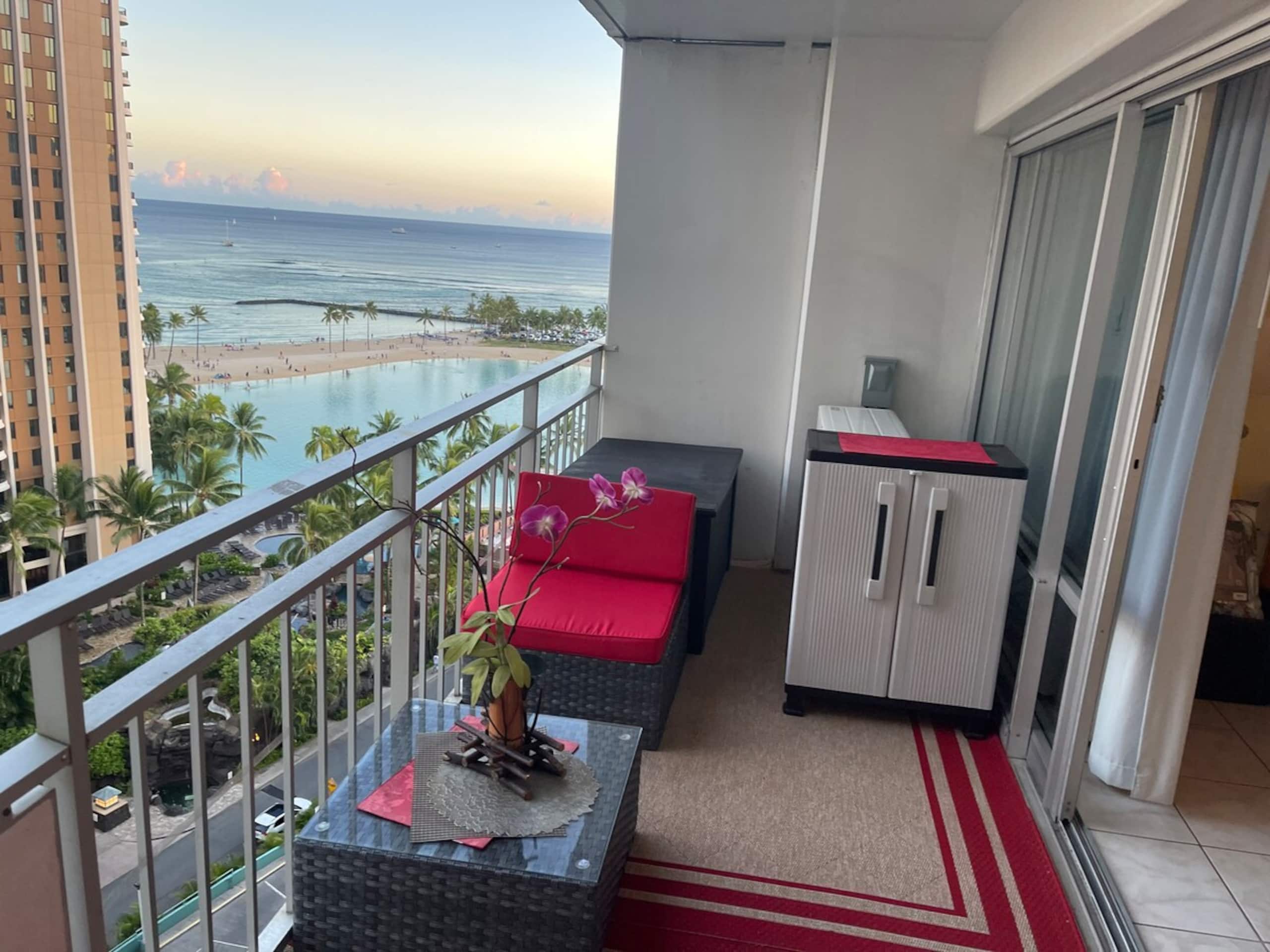 Ocean Front-Ocean View, Ilikai Hotel & Resort - Photo 8