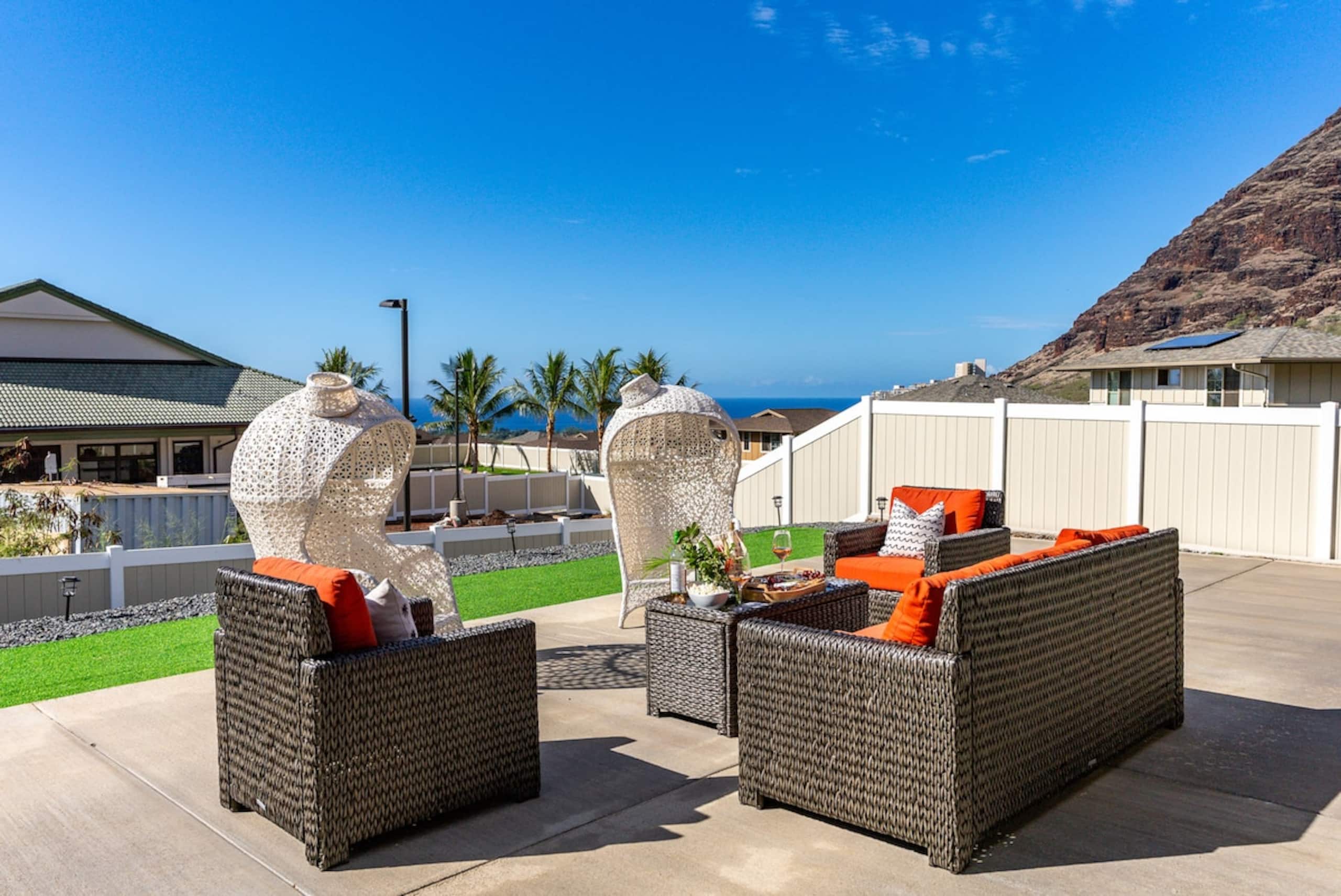 Makaha Hideaway by AvantStay, 10 Minutes to Beach - Photo 37