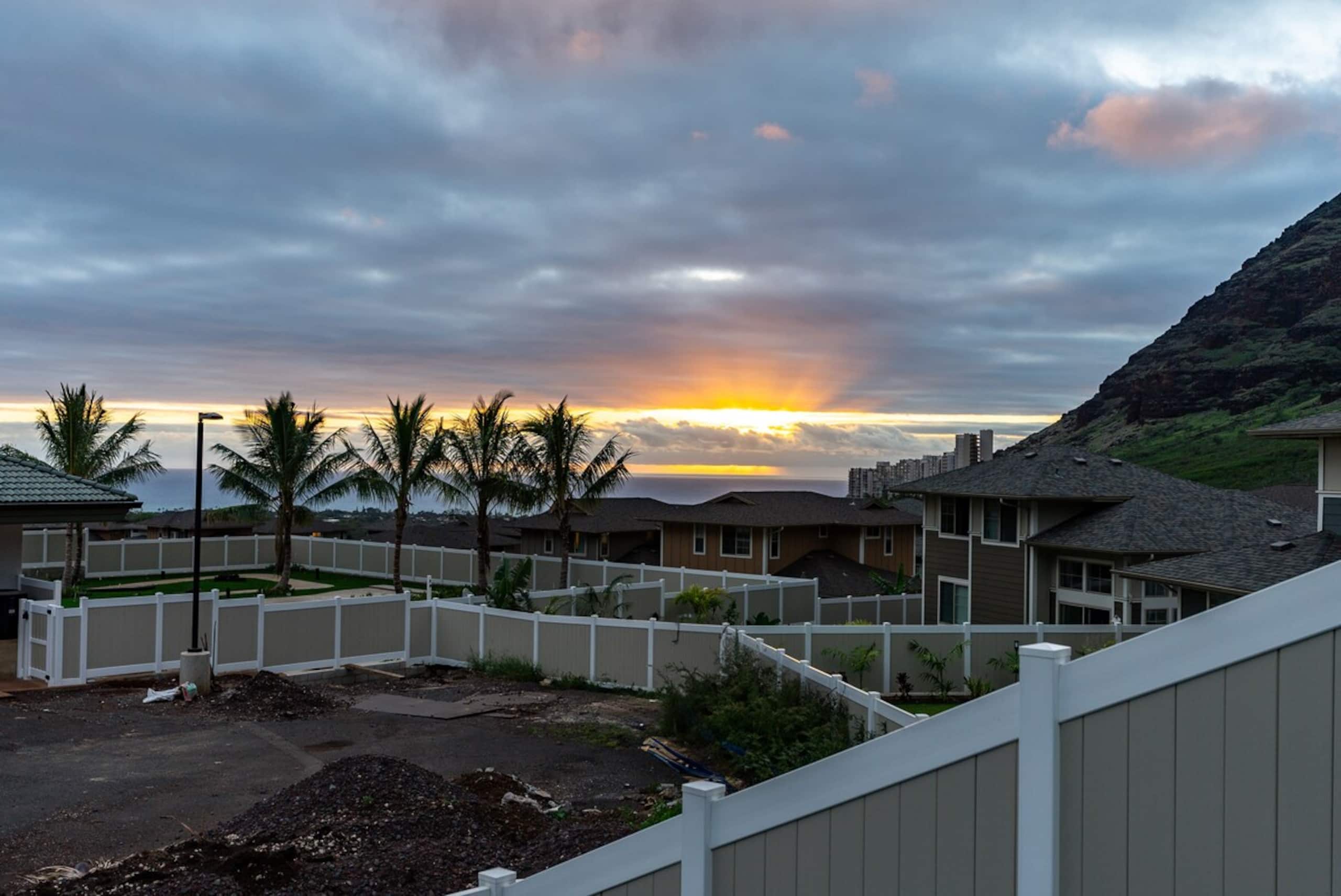 Makaha Hideaway by AvantStay, 10 Minutes to Beach - Photo 42