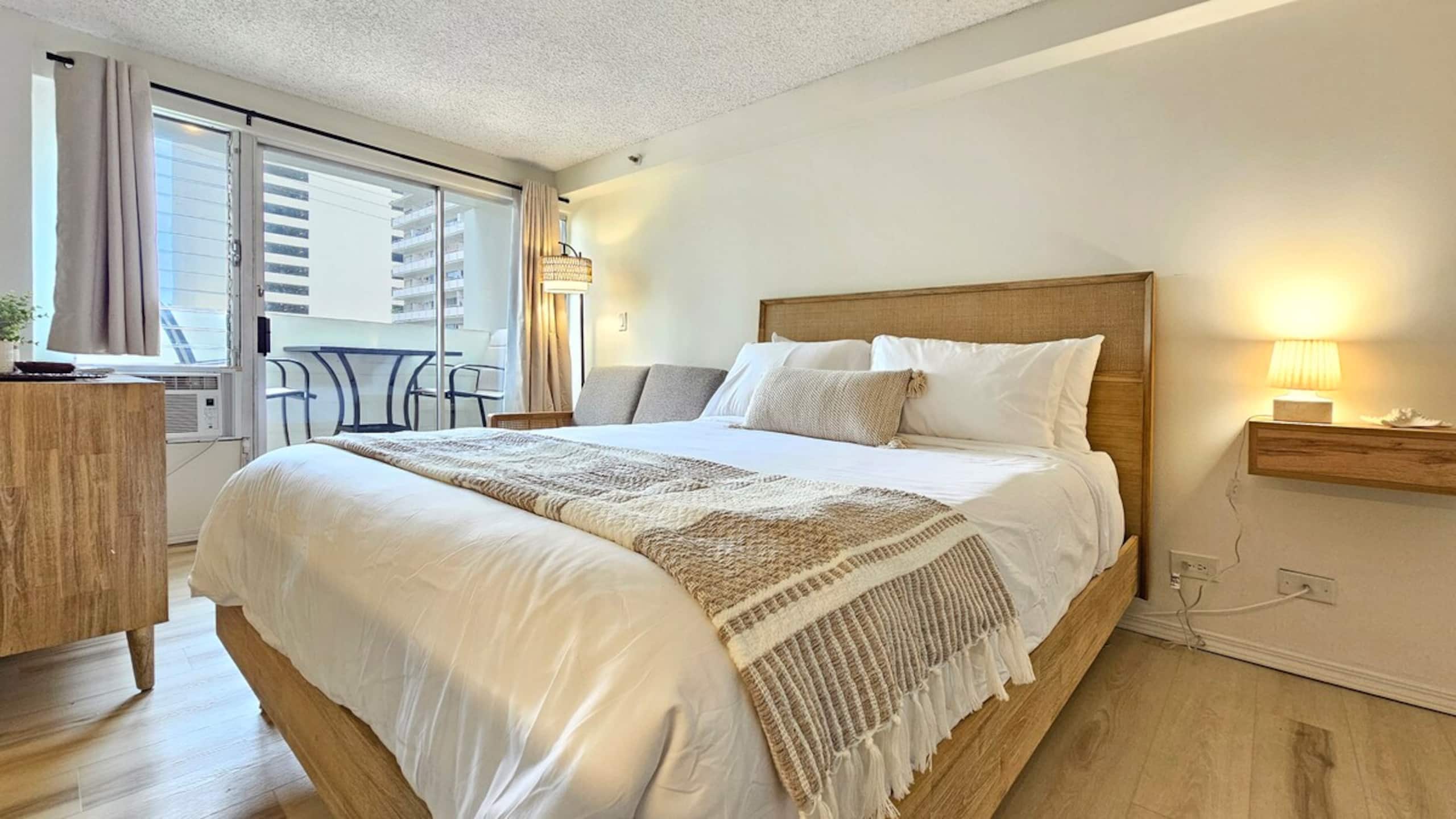 Budget 2 blocks to Beach by Aloha-Waikiki 41 - Photo 7