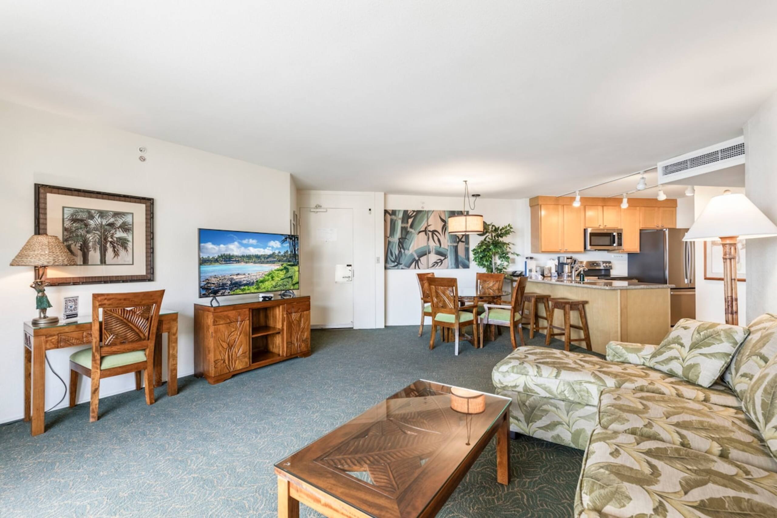 Oceanview 1 bedroom Resort condo, AC & amenities - Photo 2
