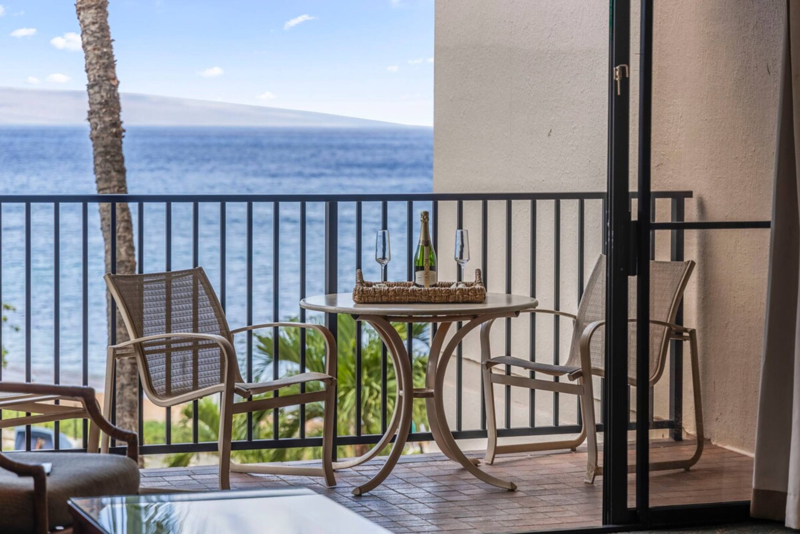 Oceanview 1 bedroom Resort condo, AC & amenities - Photo 22