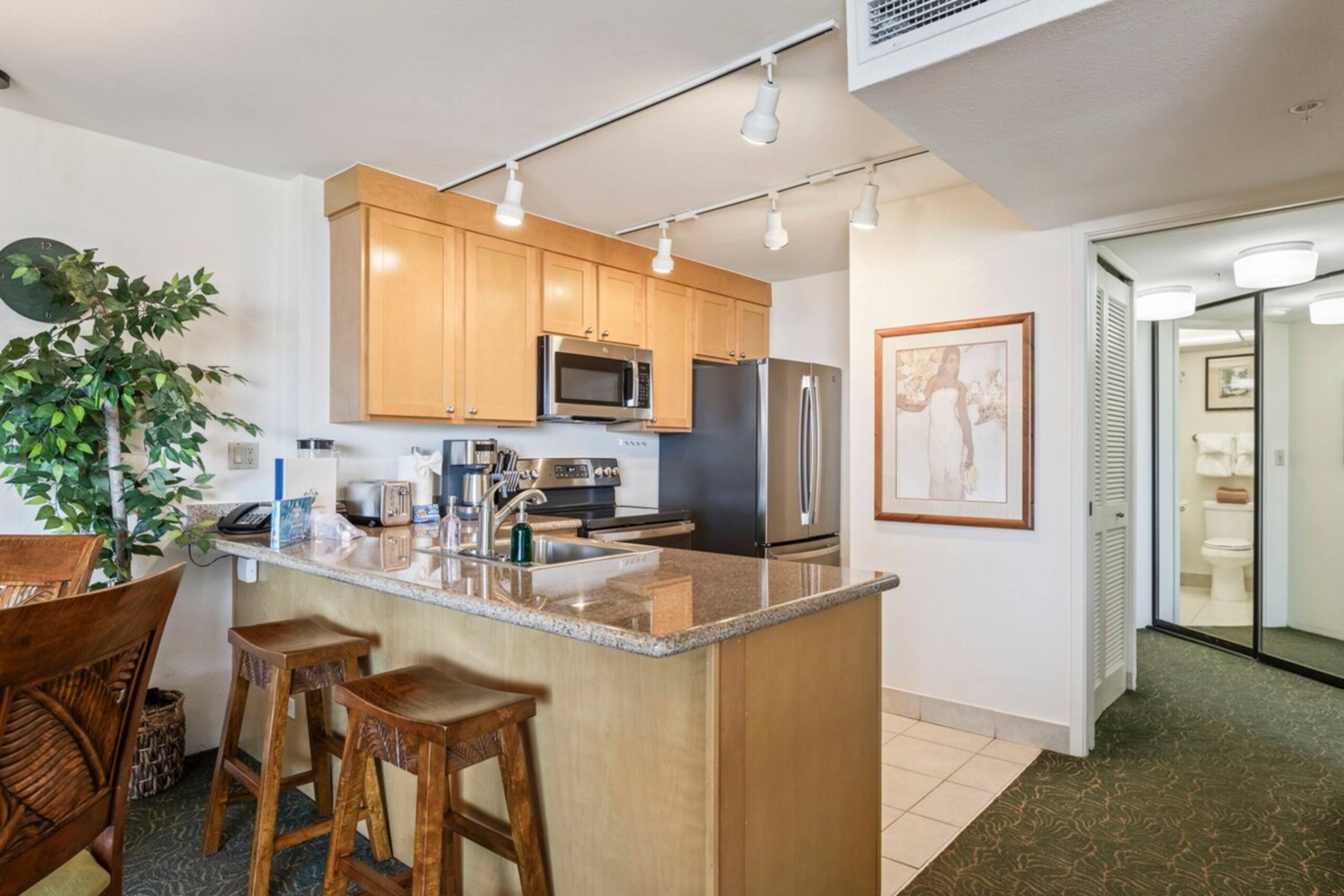 Oceanview 1 bedroom Resort condo, AC & amenities - Photo 8