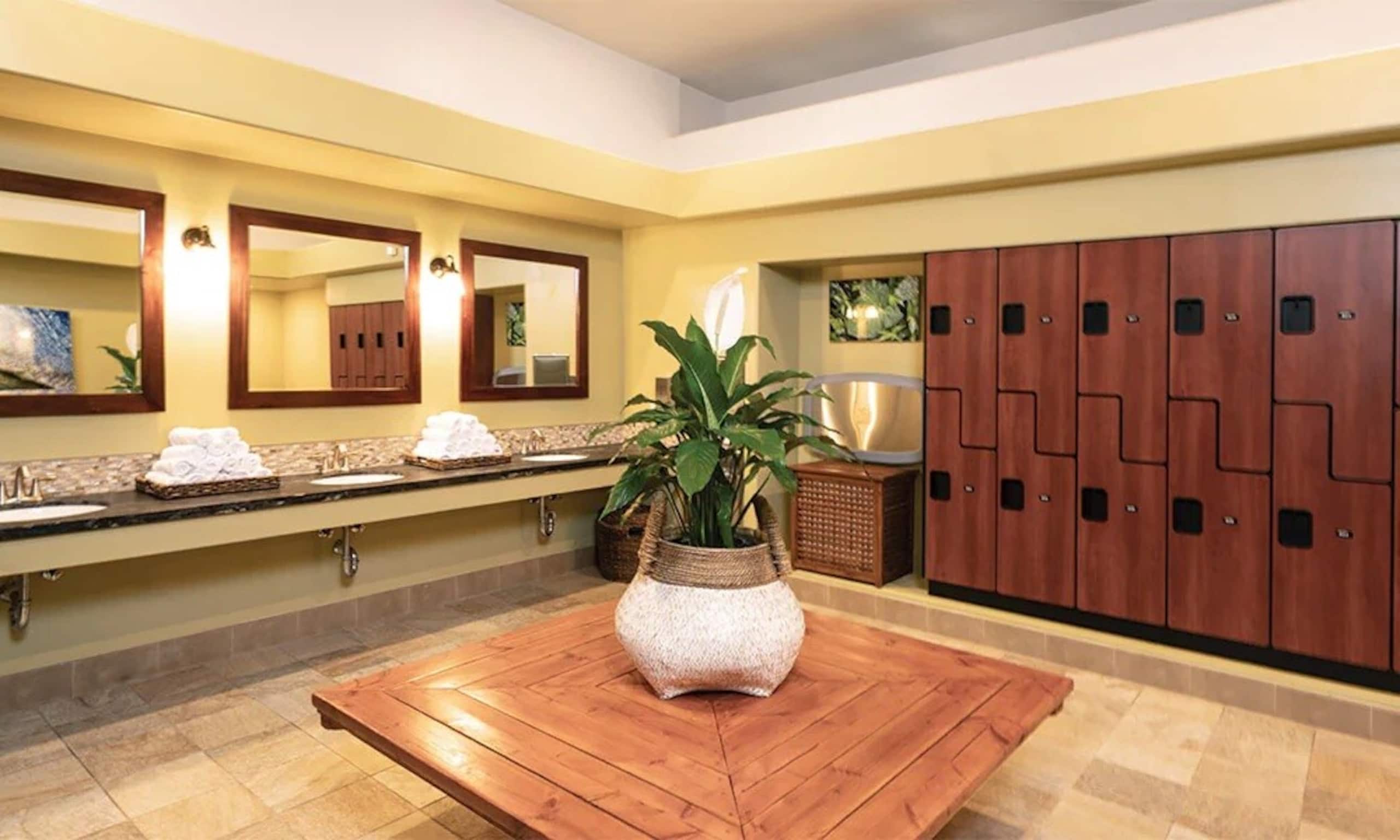 Kauai Coast Beachboy 1BR - Photo 23