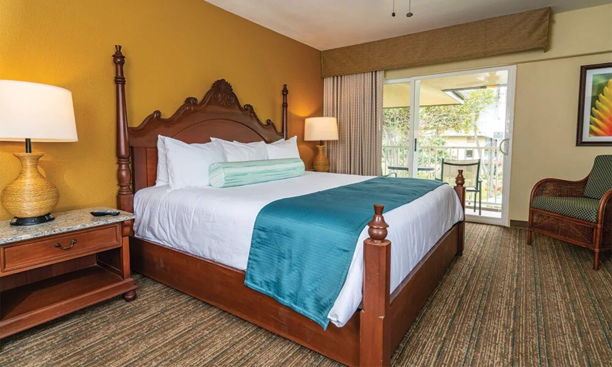 Kauai Coast Beachboy 1BR - Photo 3