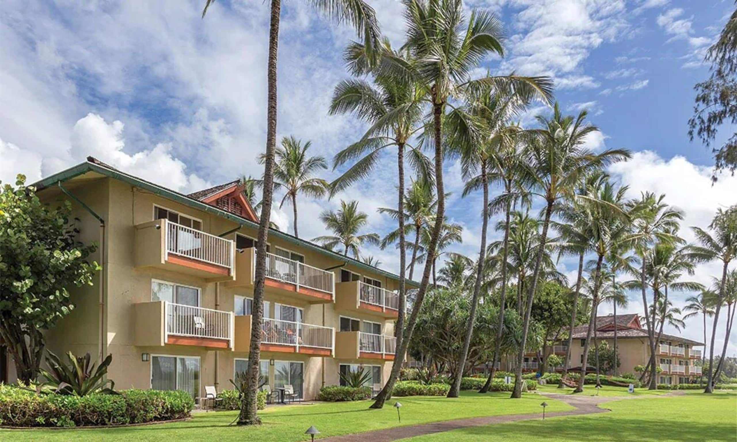 Kauai Coast Beachboy 1BR - Photo 7