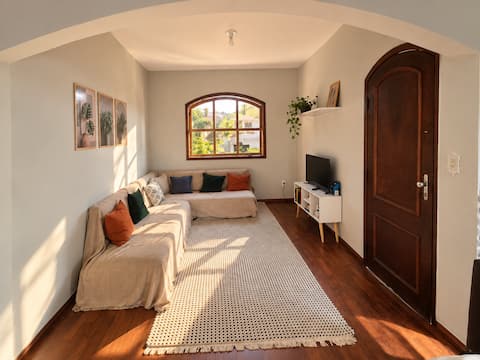 Top Airbnb: Close to Pampulha + Large Garage + Barbecue em Contagem