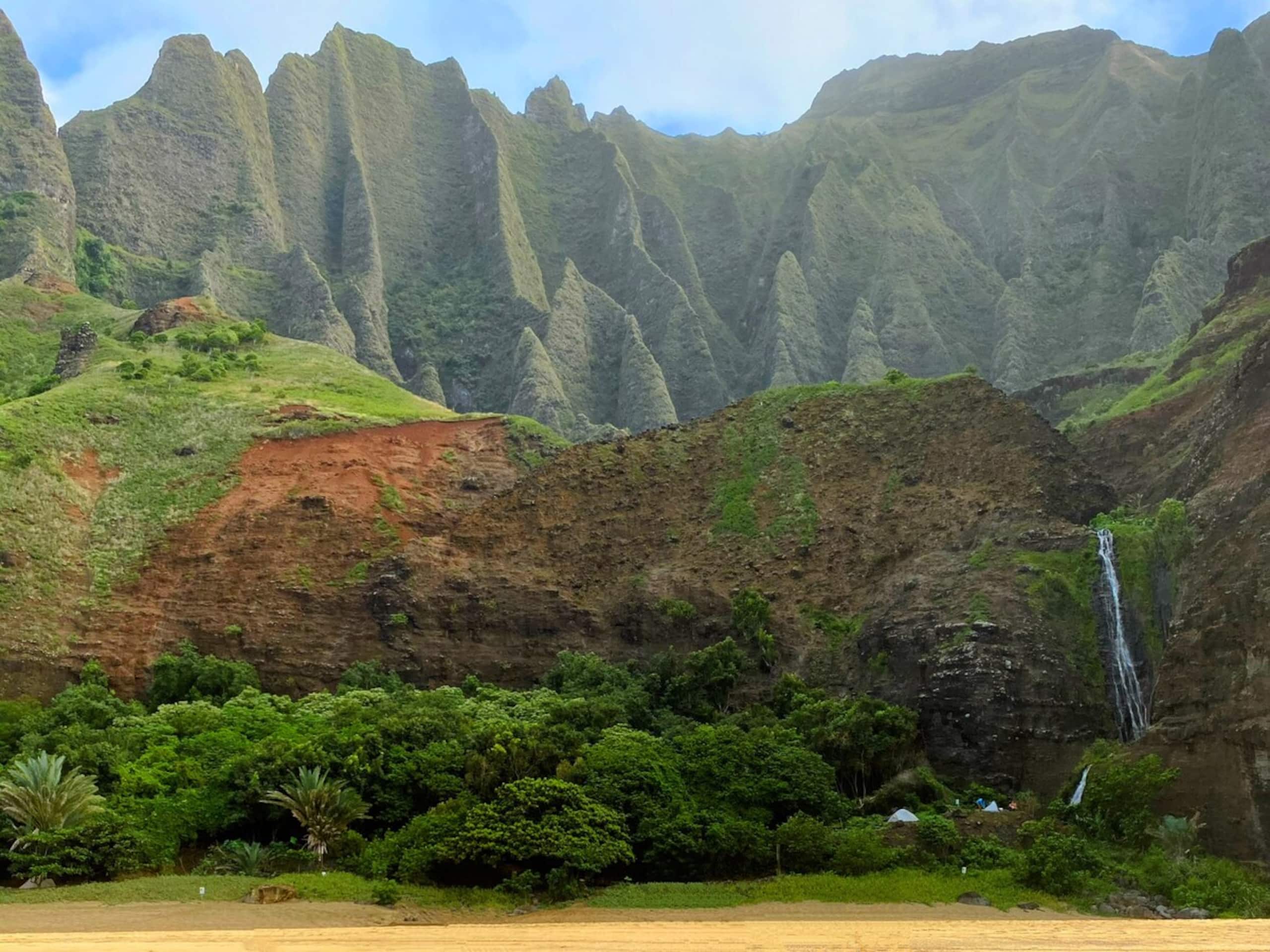 Kauai Oasis | NEW Design • Luxe, AC, Pool, Beaches - Photo 55