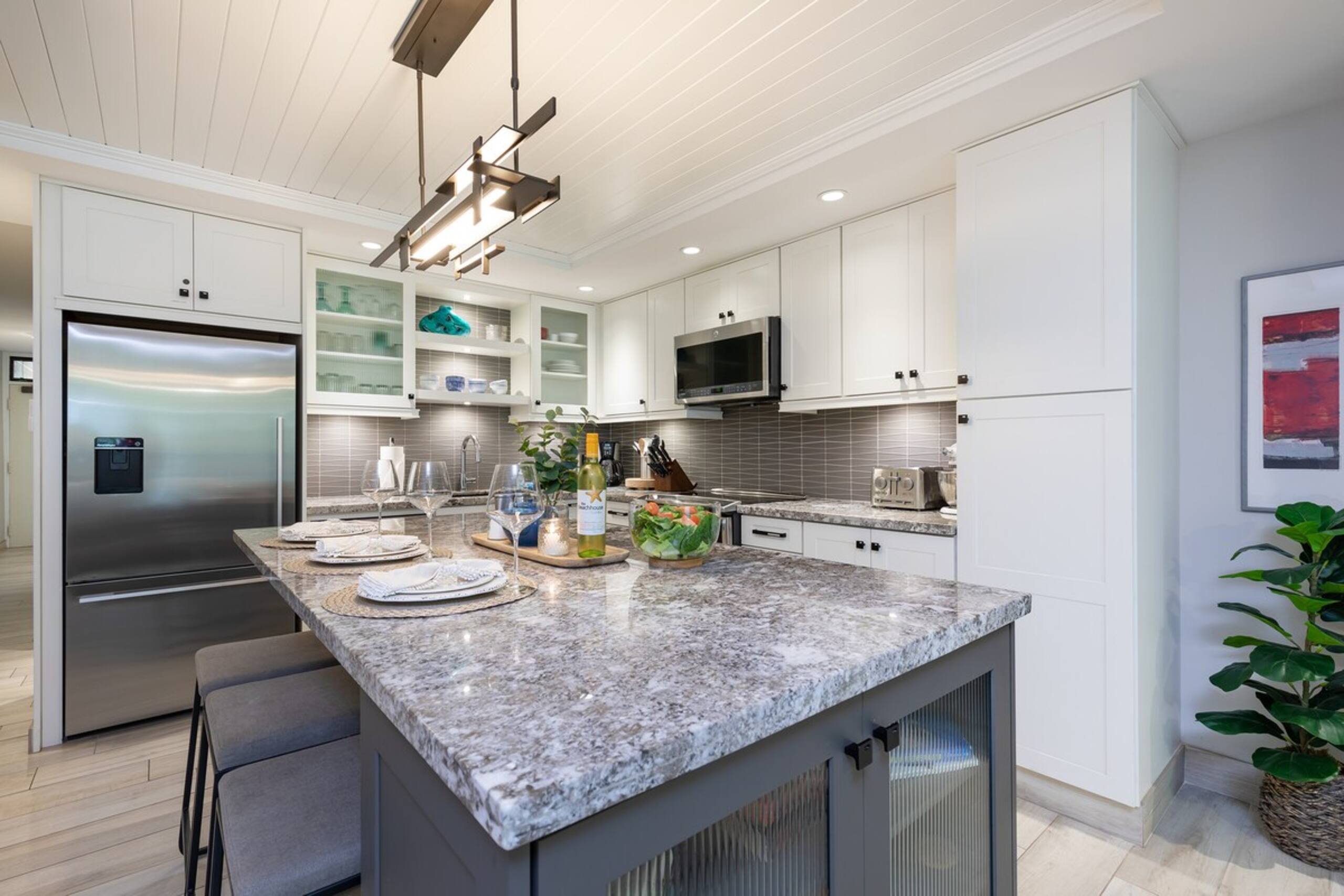Kamaole Sands 10-306-Stunning Remodel-Ocean Views - Photo 4