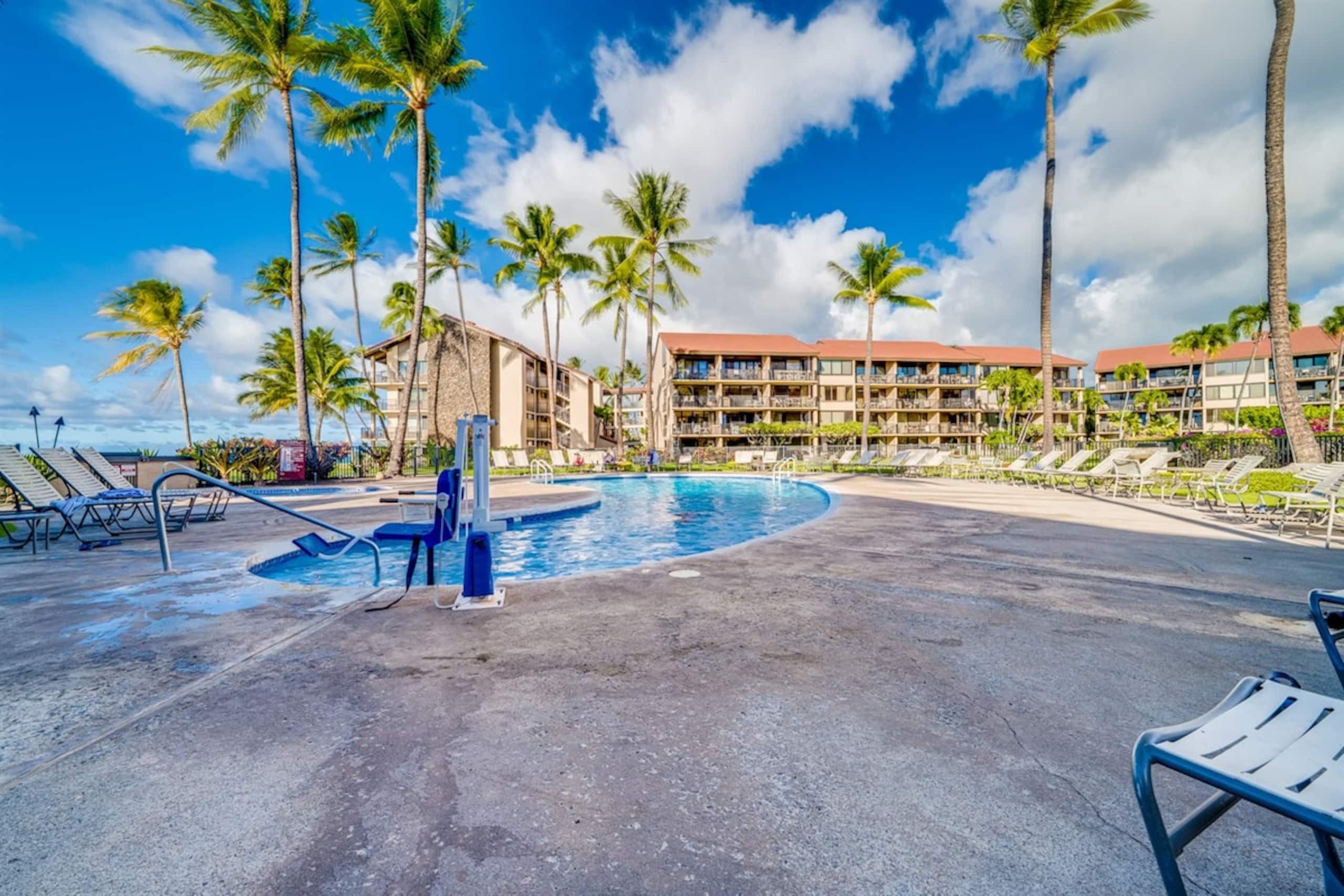 Oceanfront Papakea Condo | Pools & Ocean Views - Photo 6